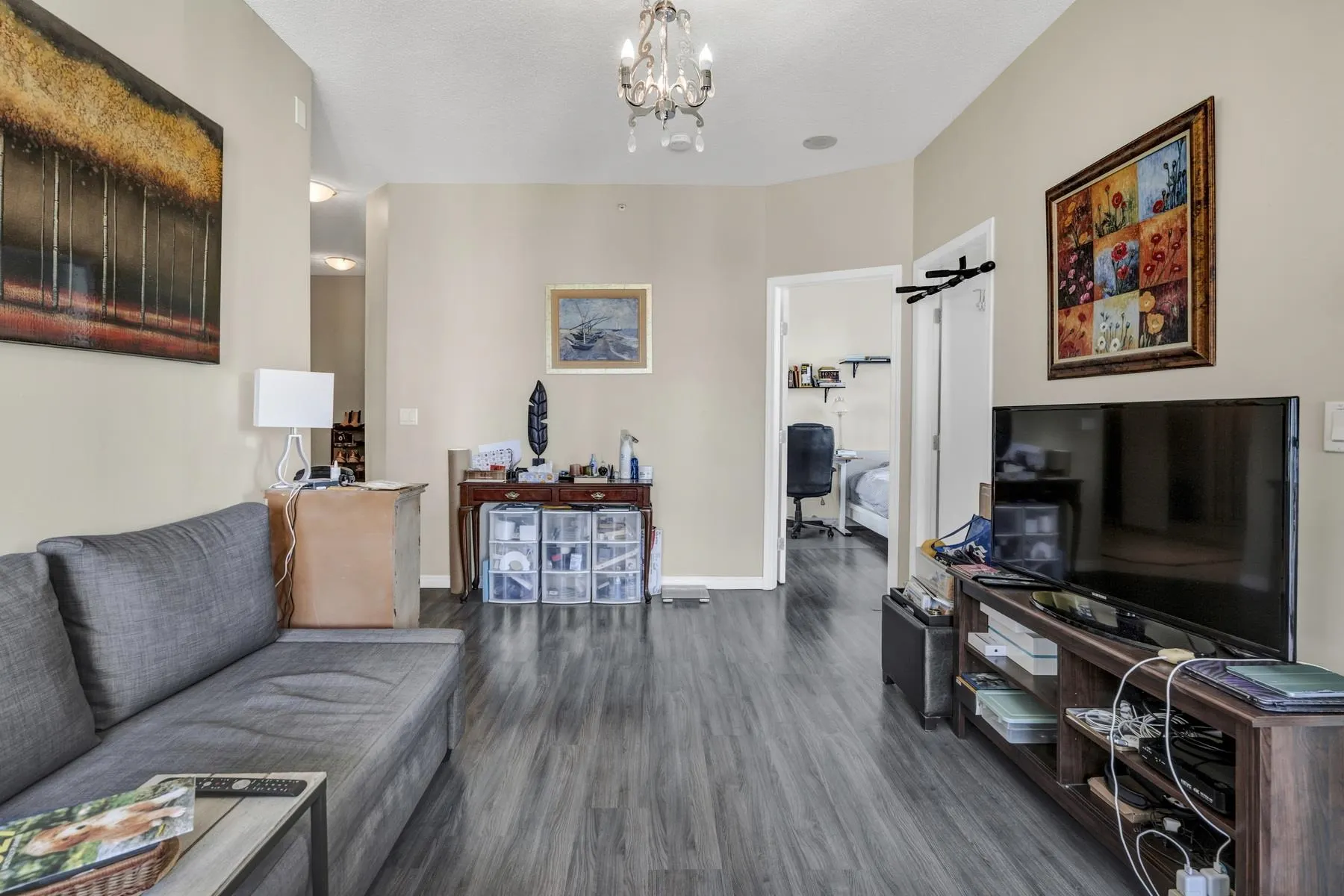 1239 W Georgia Street #607
