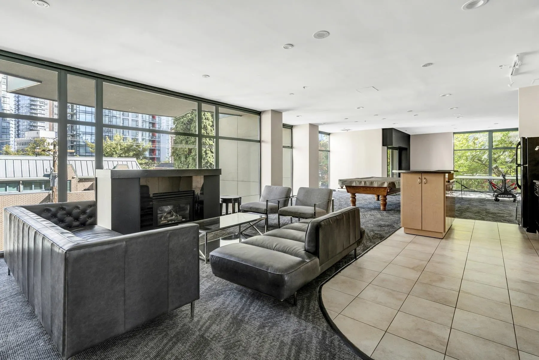 1239 W Georgia Street #607