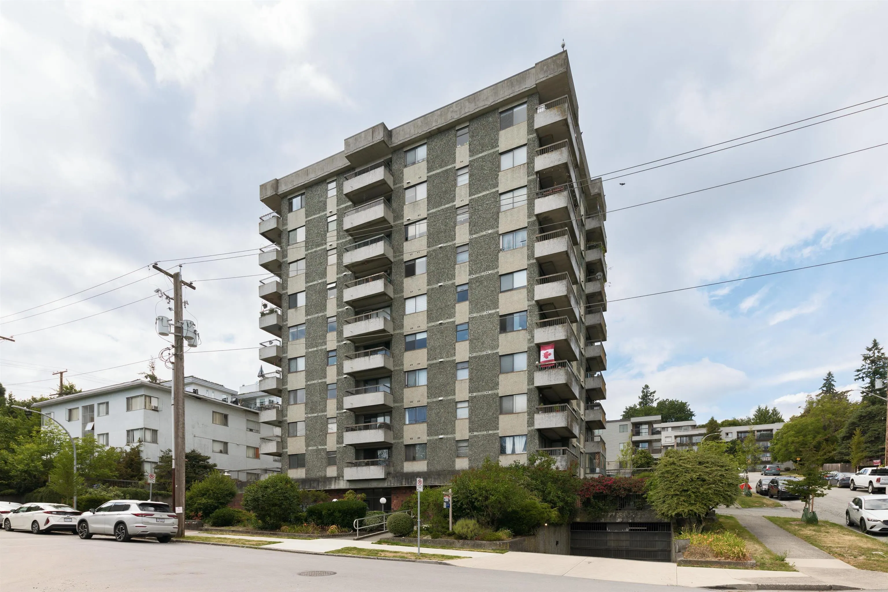 47 Agnes Street #404