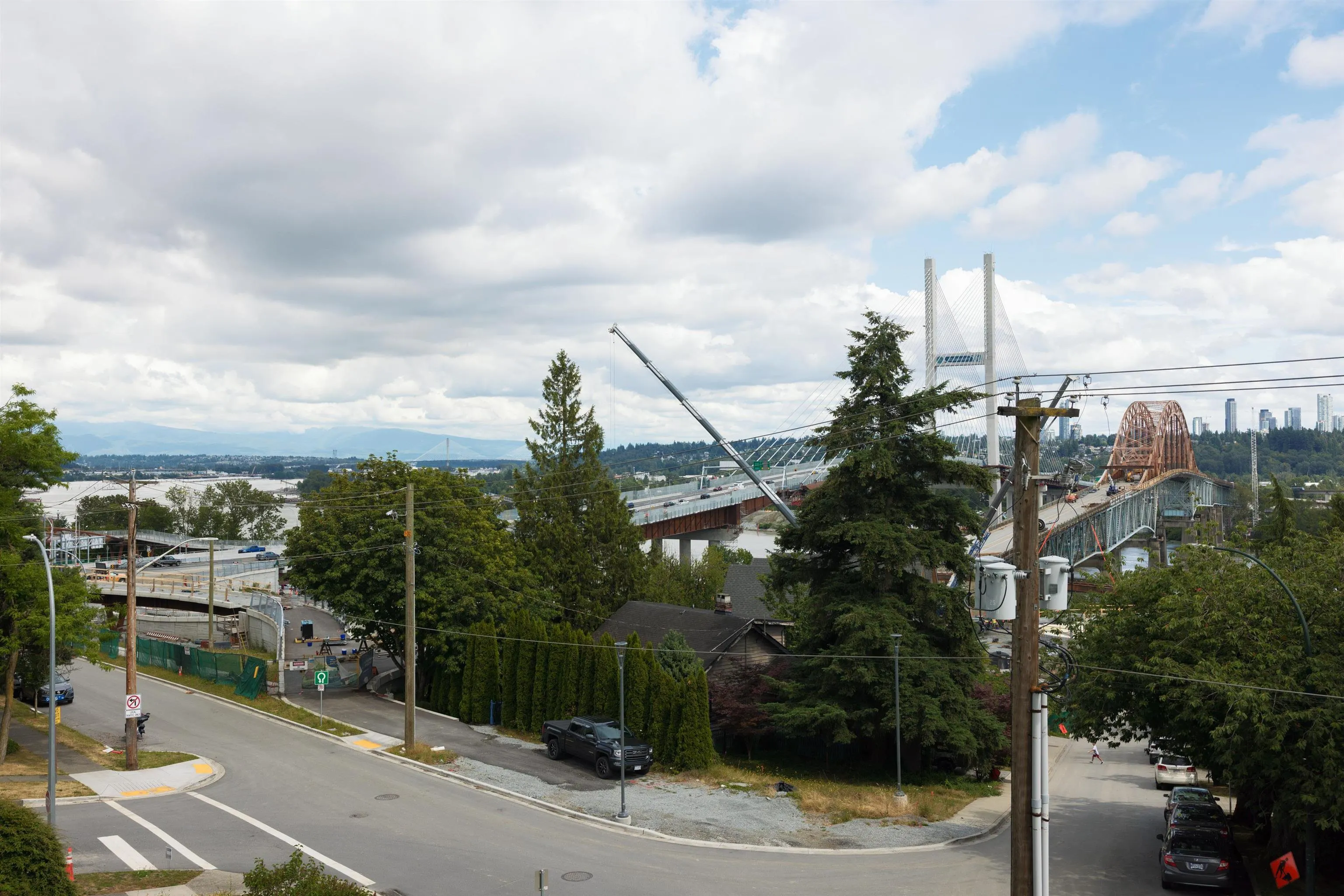 47 Agnes Street #404
