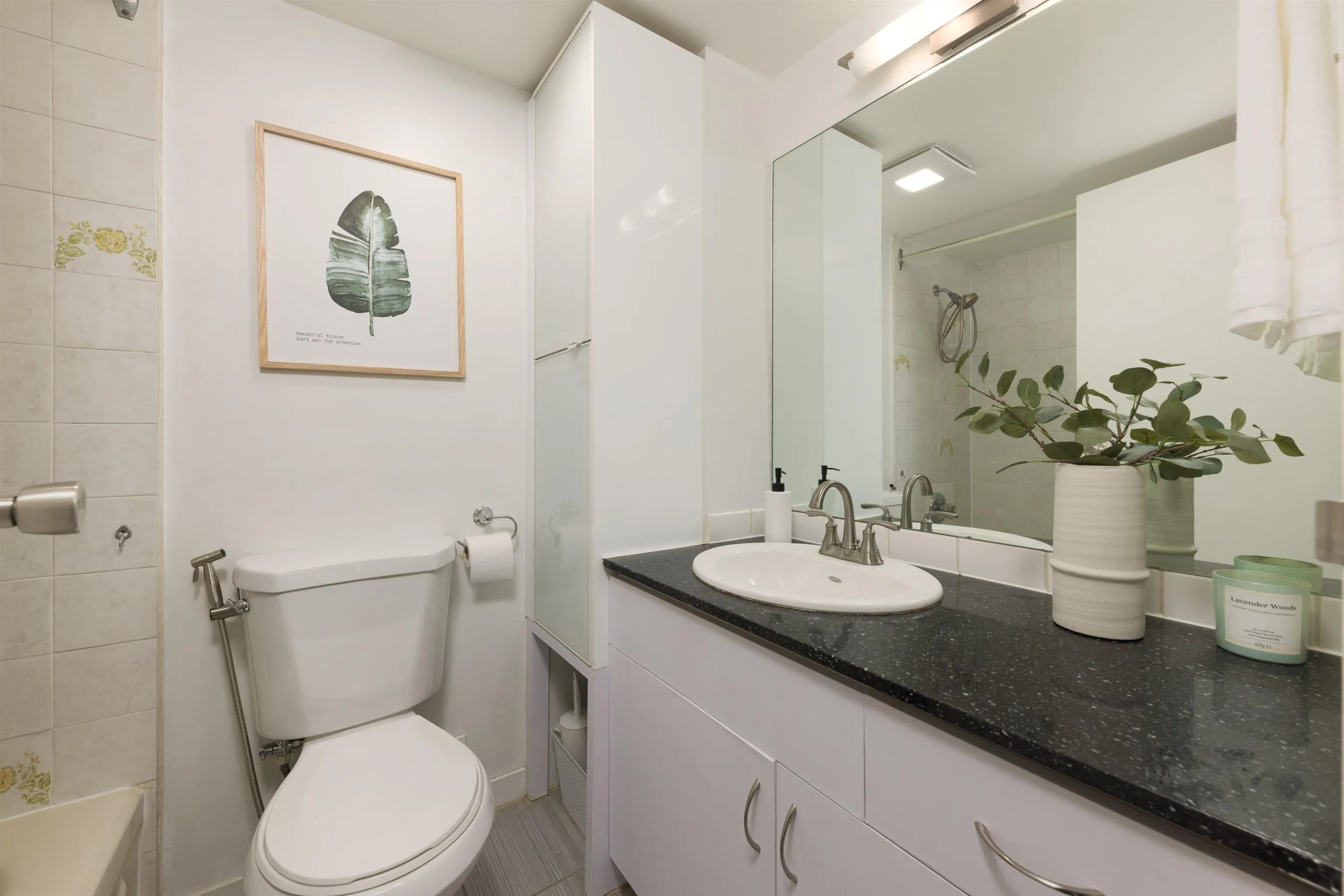 47 Agnes Street #404
