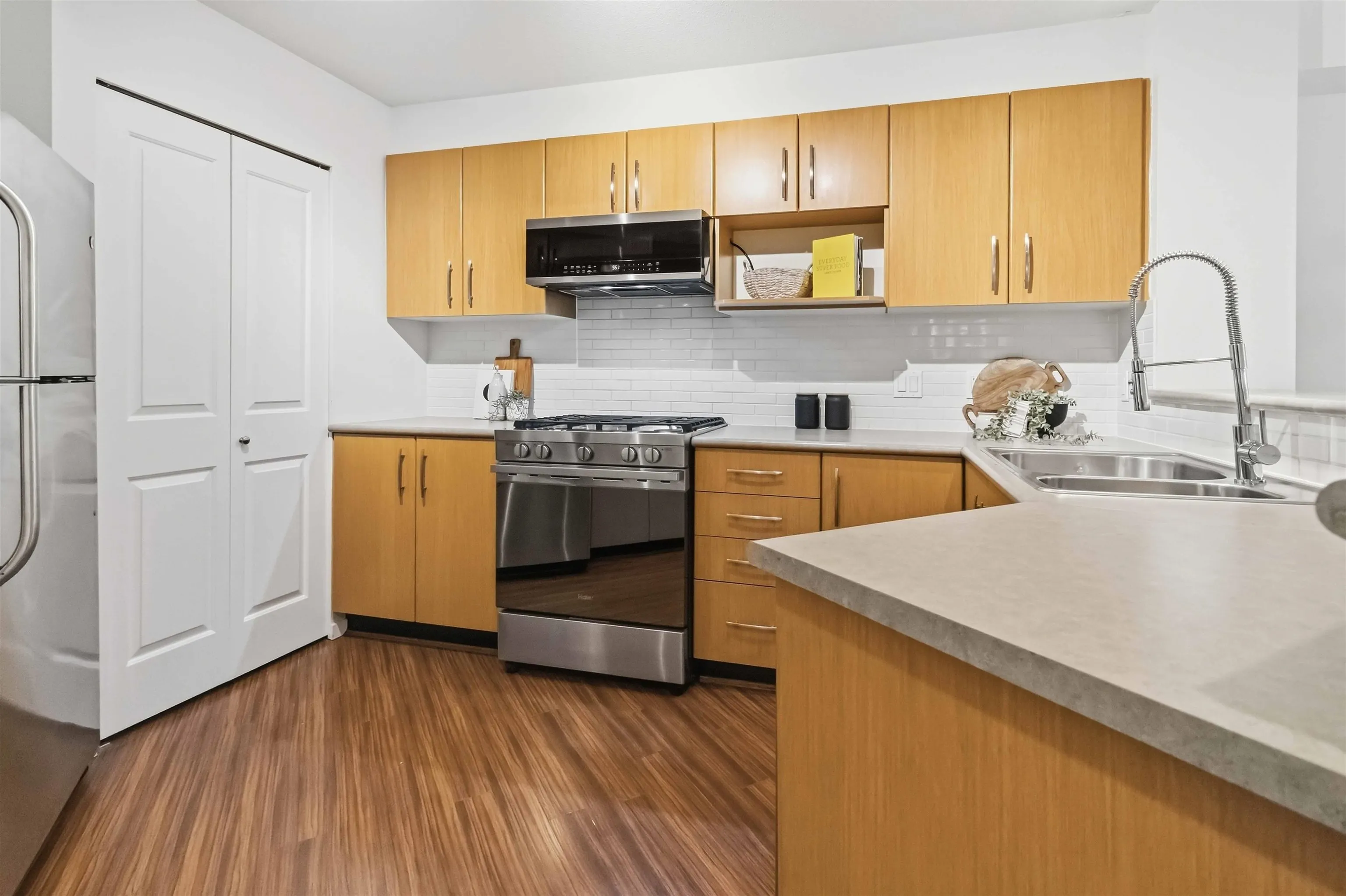 300 Klahanie Drive #109
