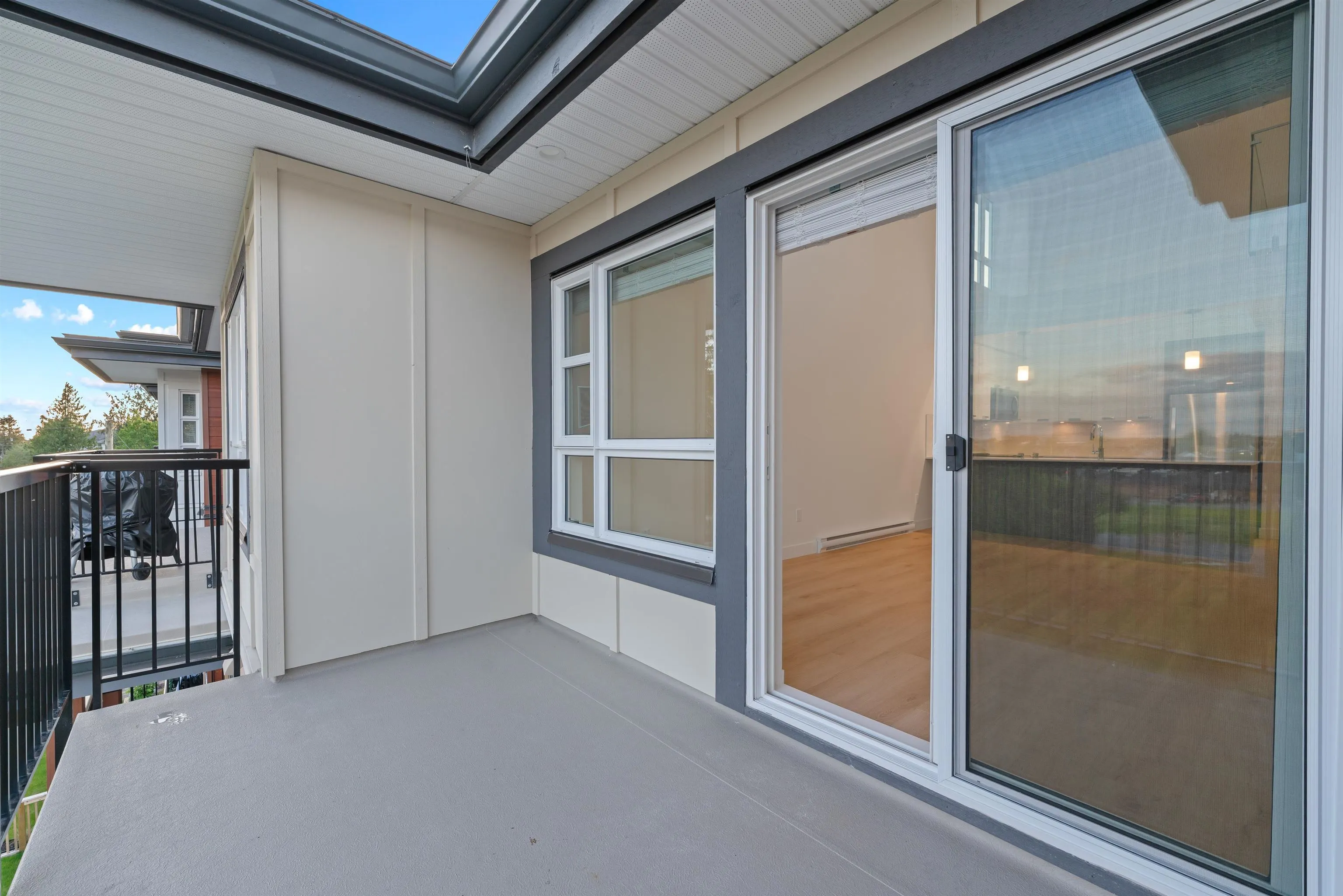 22562 121 Avenue #410