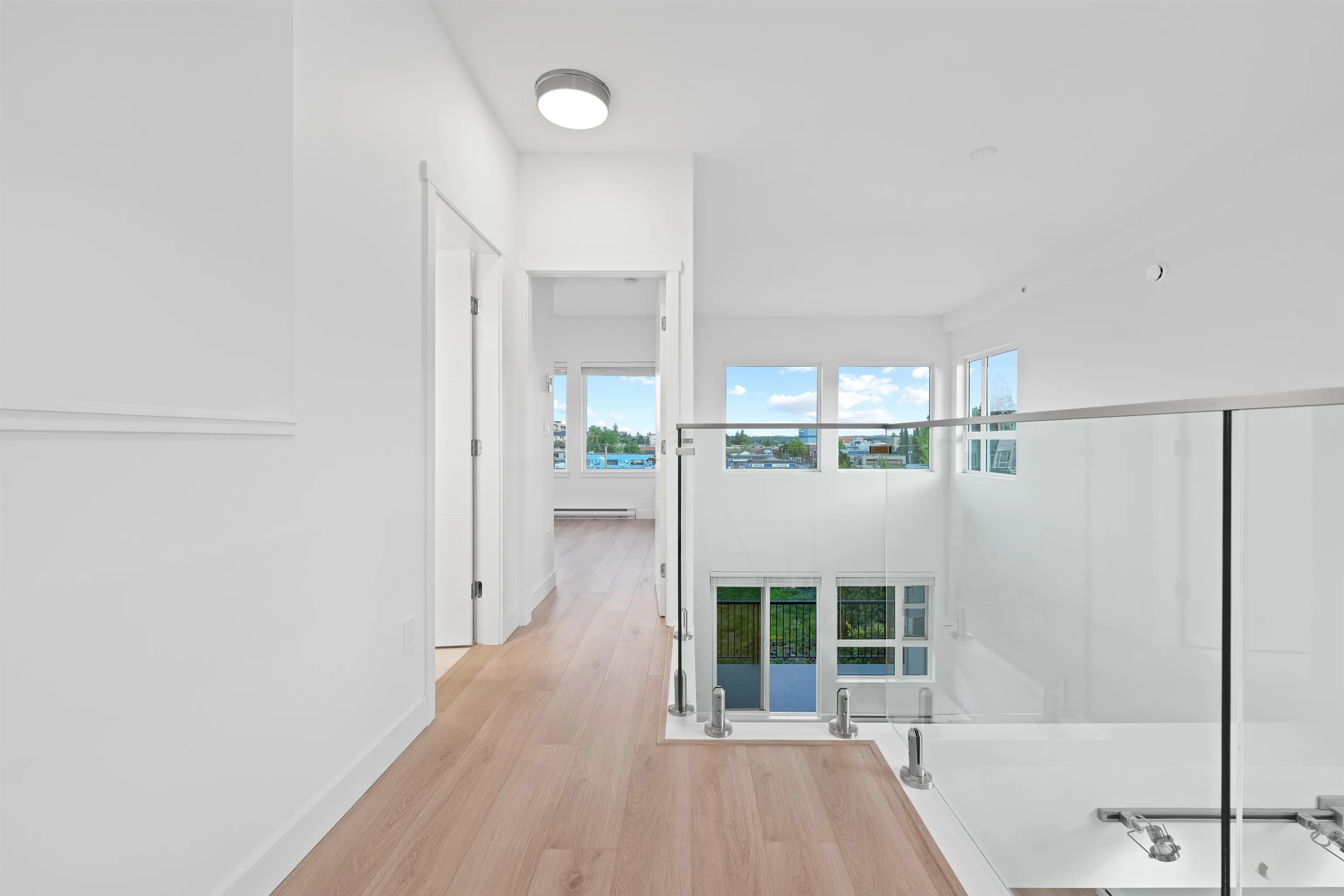 22562 121 Avenue #410