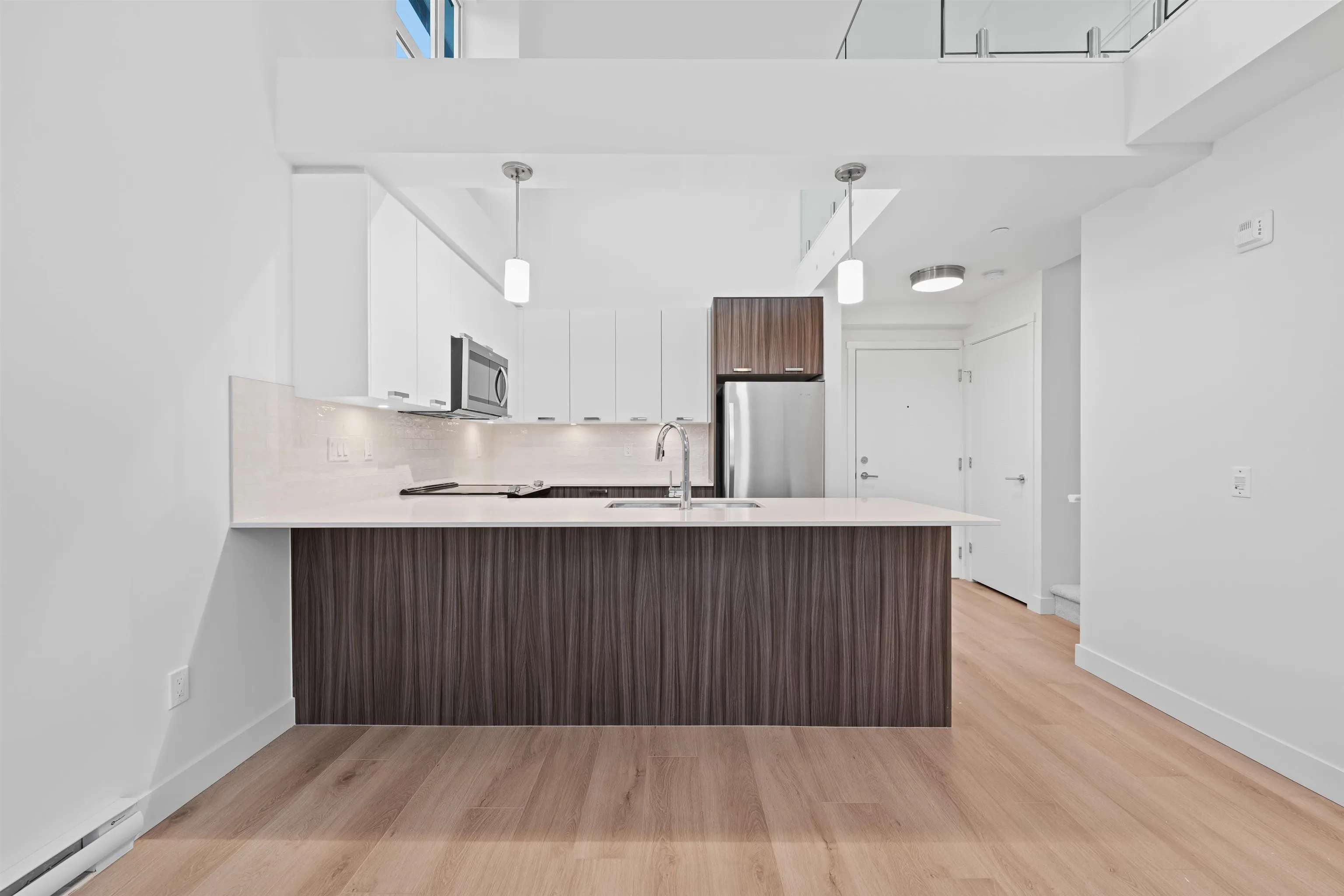 22562 121 Avenue #410