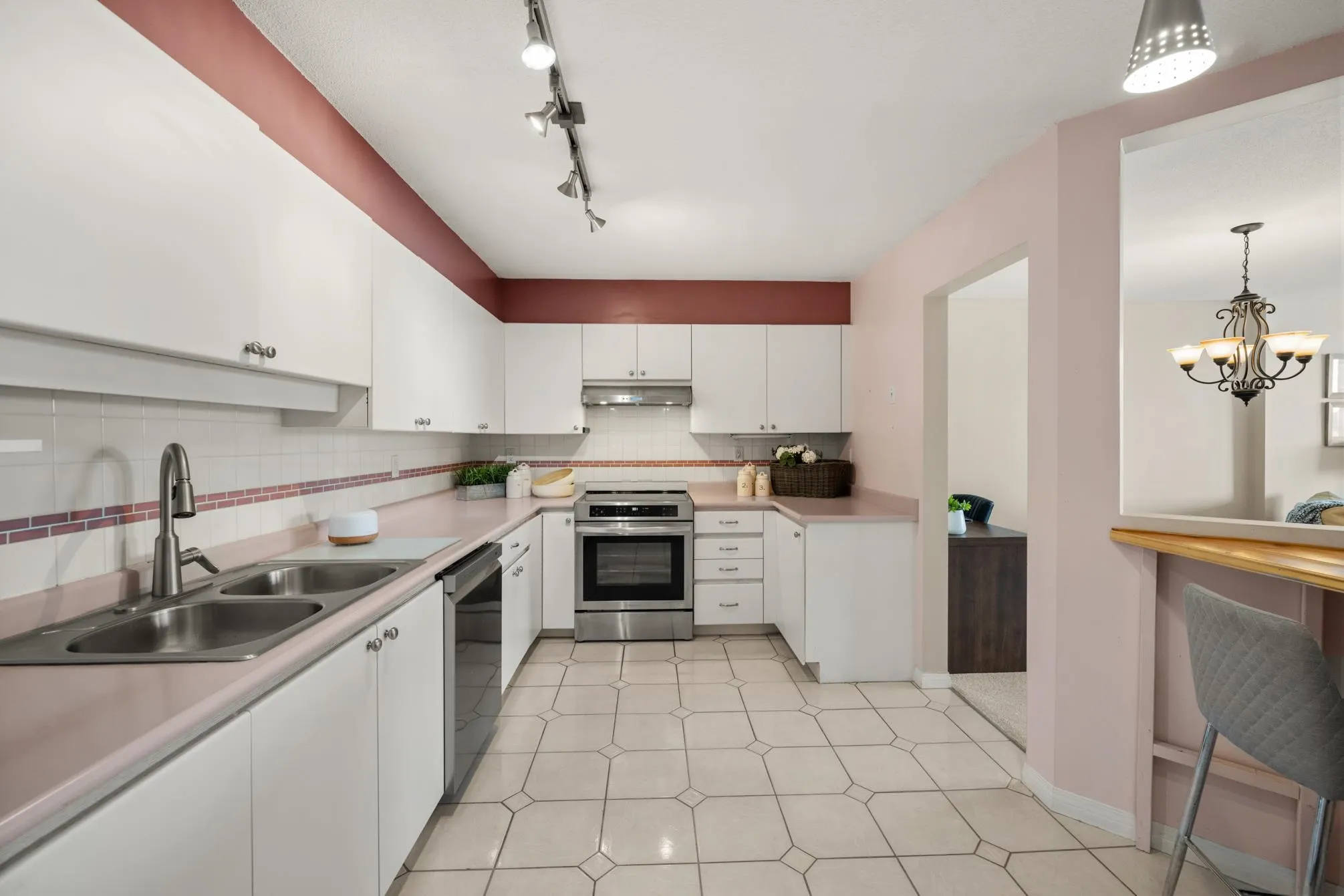 1235 Quayside Drive #1505