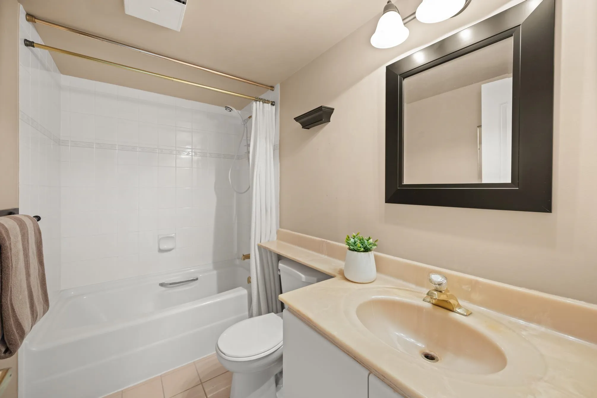 1235 Quayside Drive #1505
