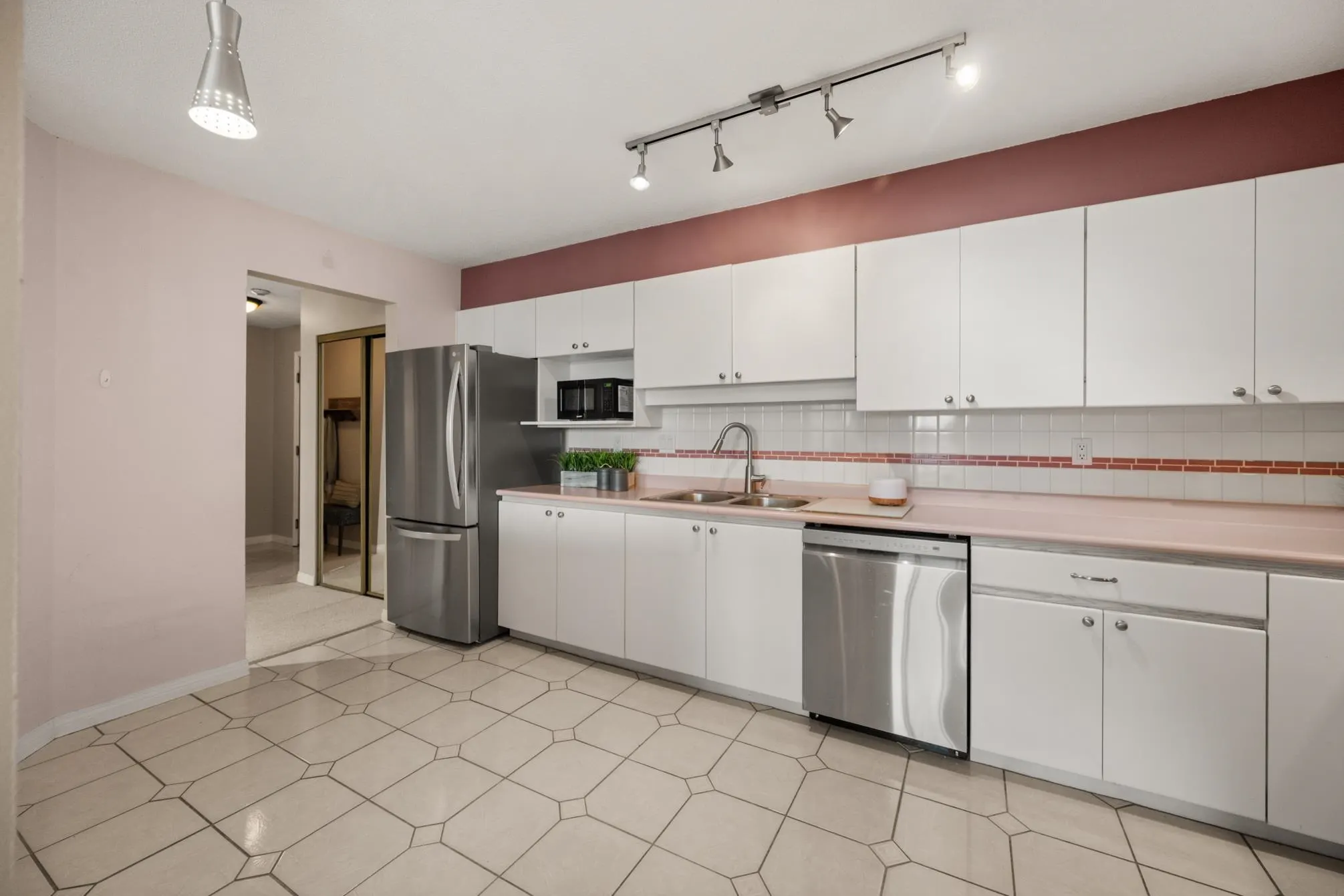 1235 Quayside Drive #1505