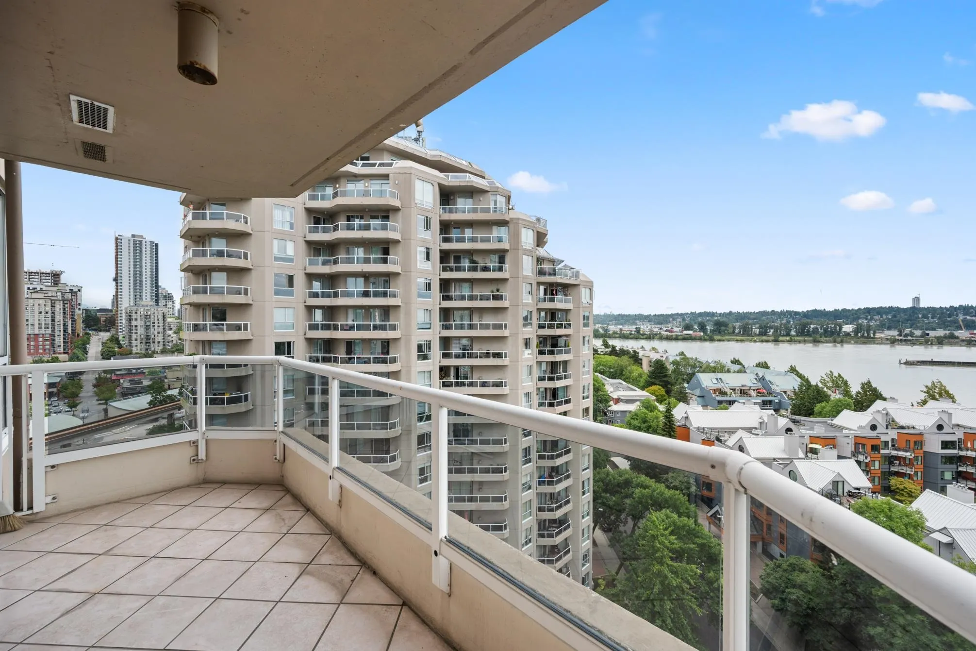 1235 Quayside Drive #1505