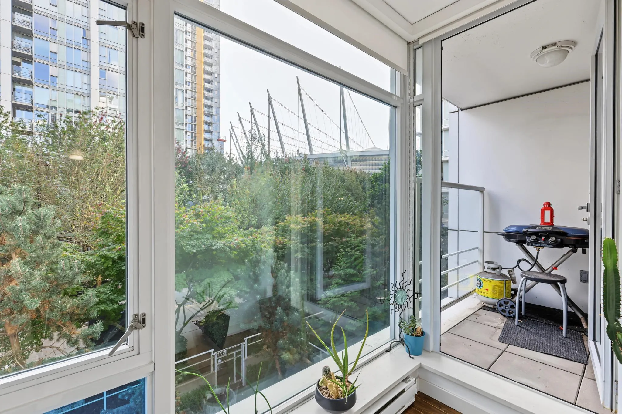 161 W Georgia Street #315