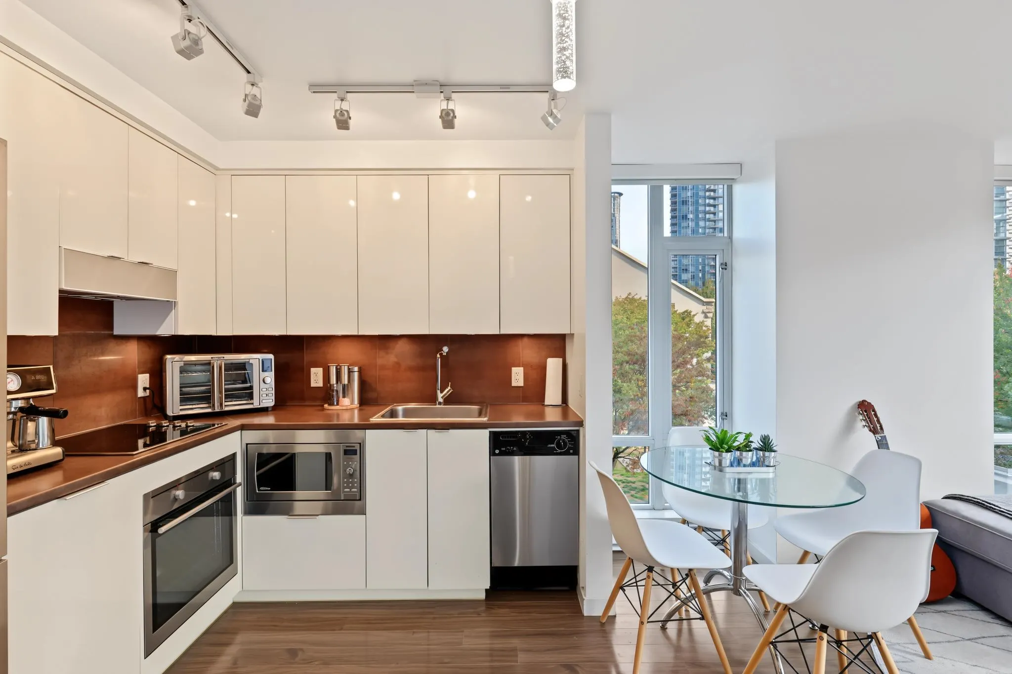 161 W Georgia Street #315