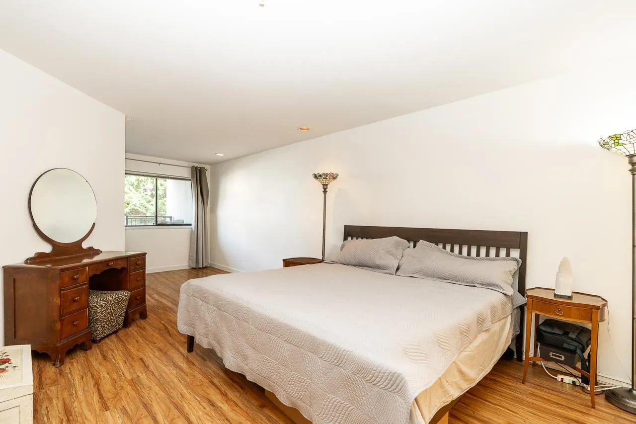 1440 George Street #201