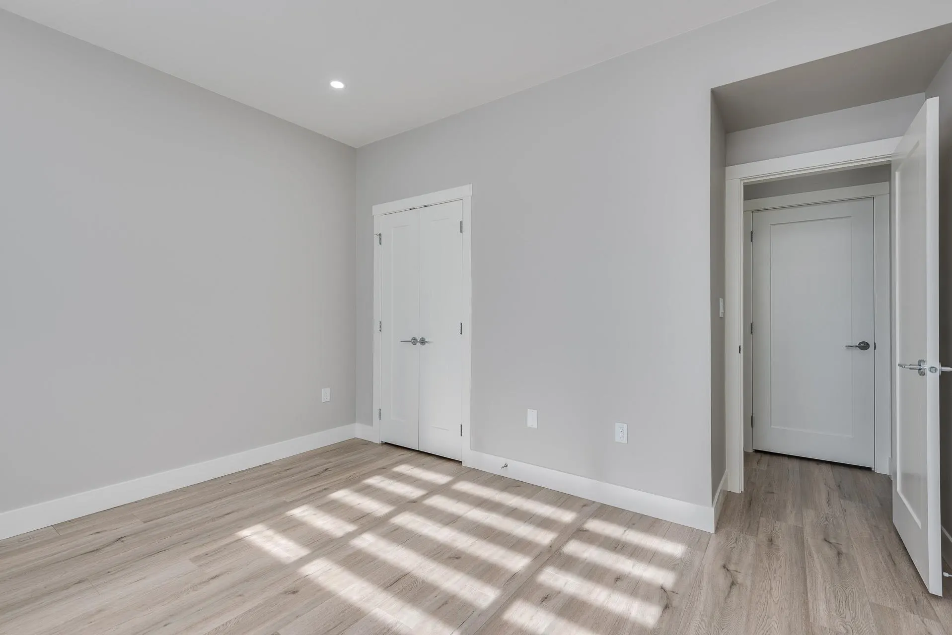 3550 Monson Crescent
