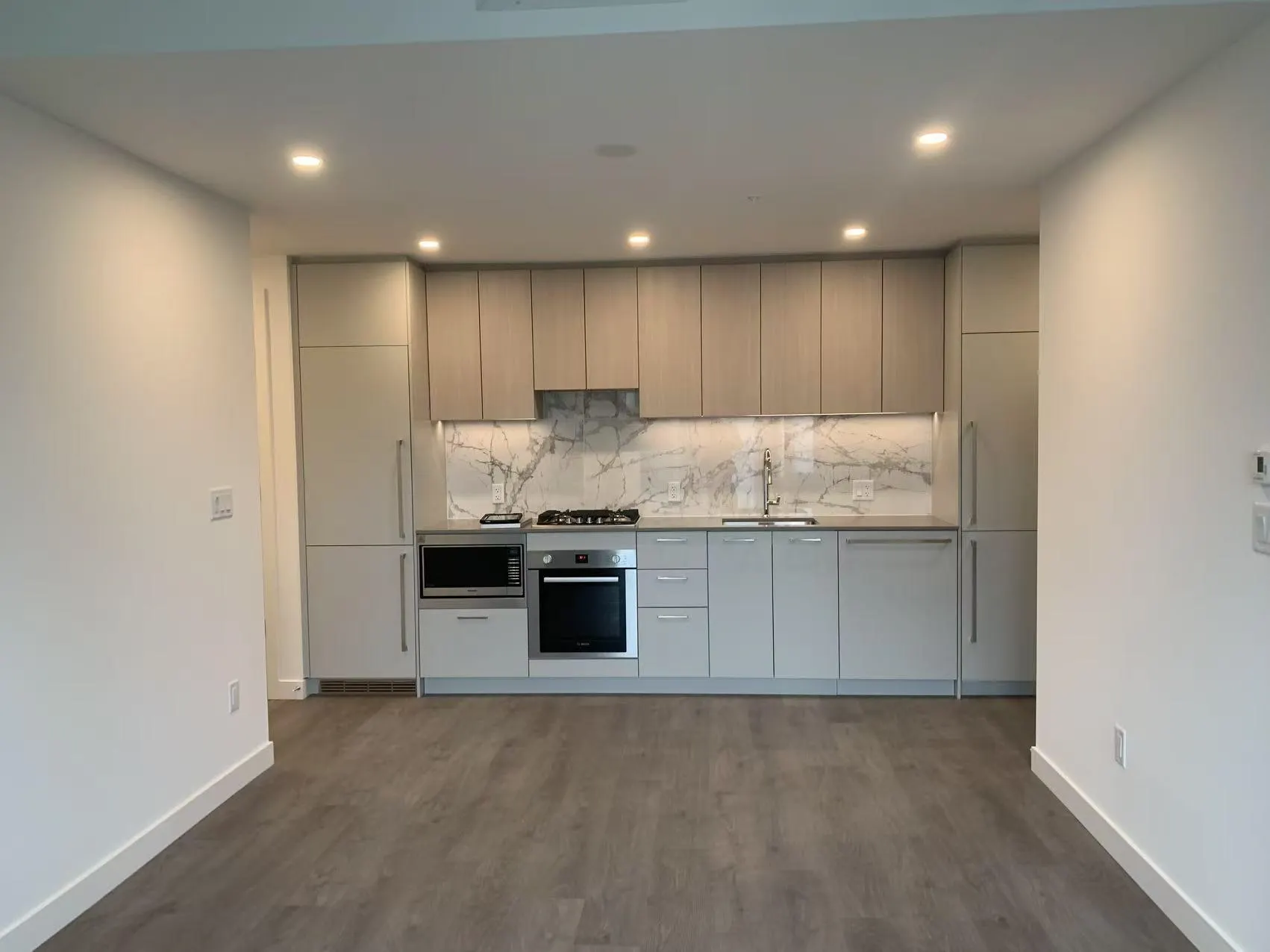 6468 Willingdon Avenue #1005