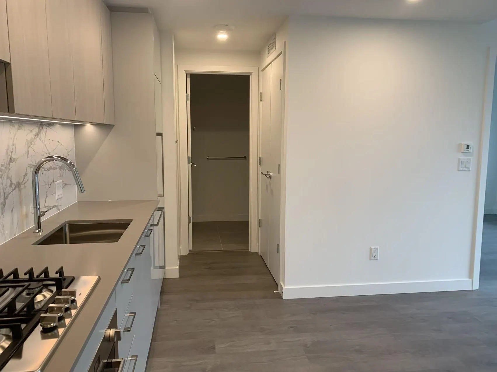 6468 Willingdon Avenue #1005
