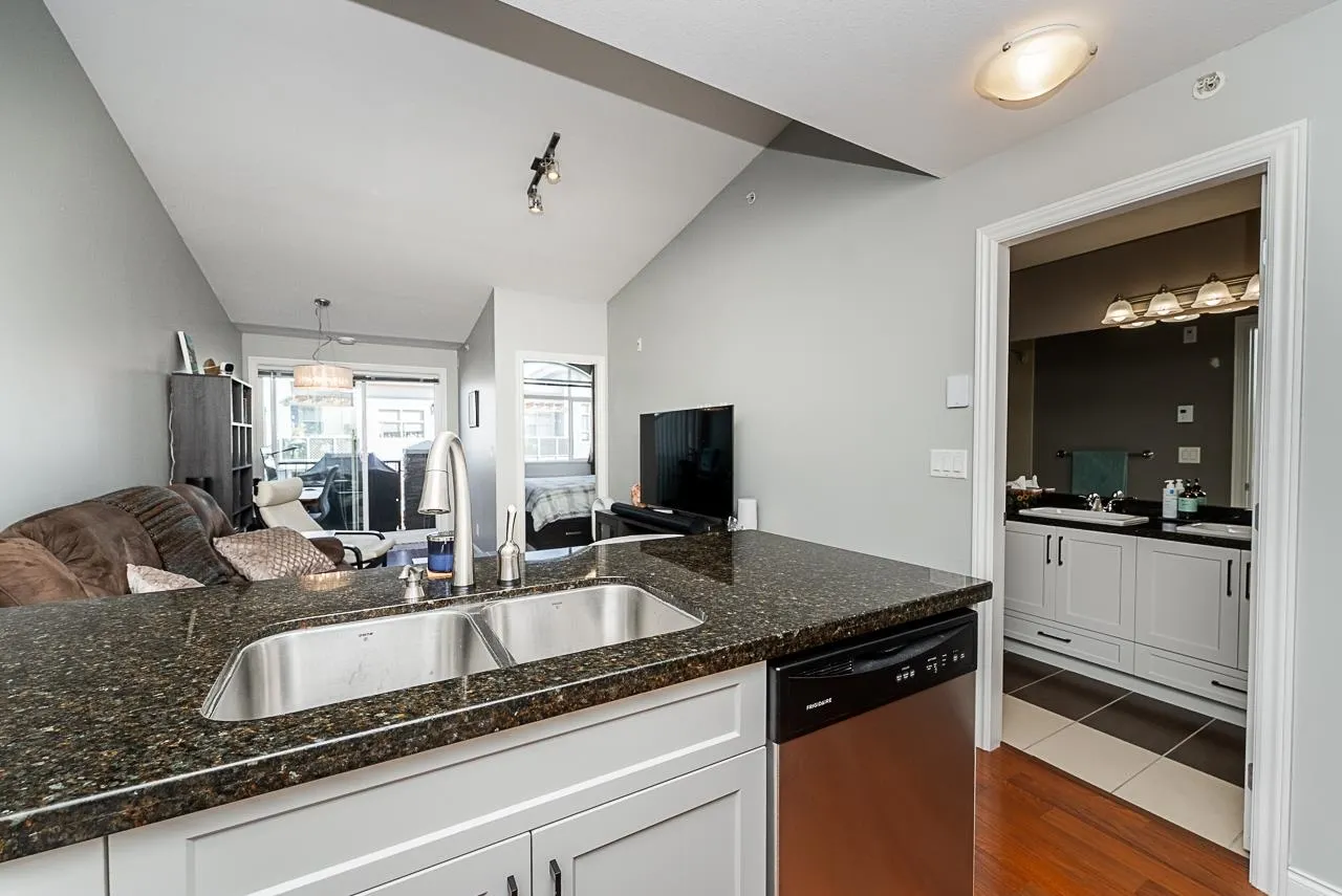 19939 55a Avenue #407