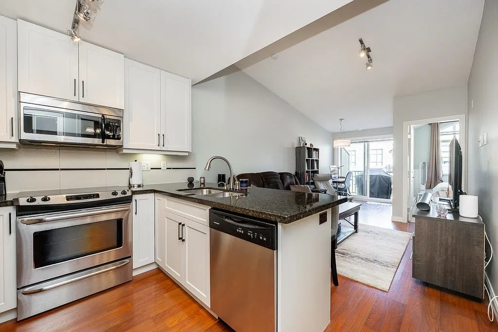 19939 55a Avenue #407