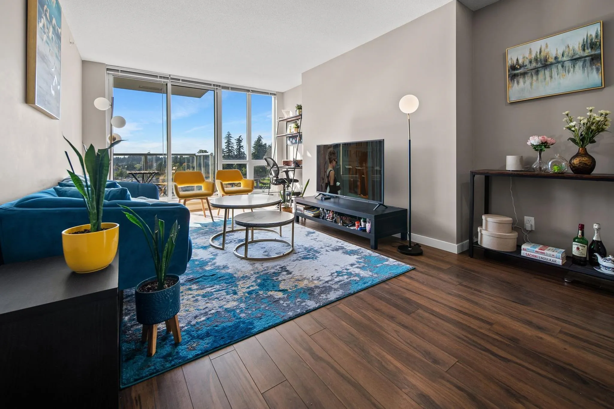 9981 Whalley Boulevard #909