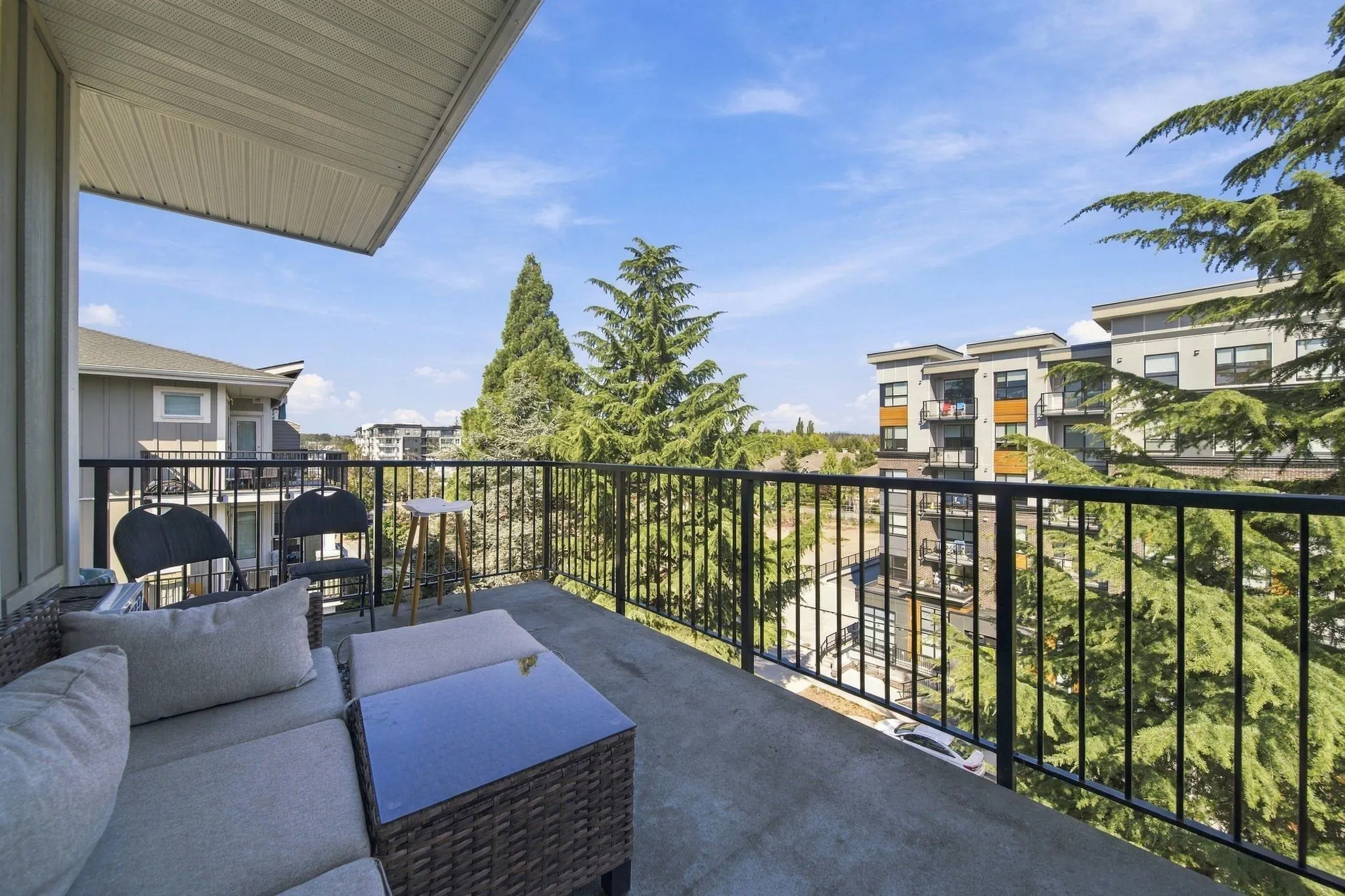 20696 Eastleigh Crescent #517