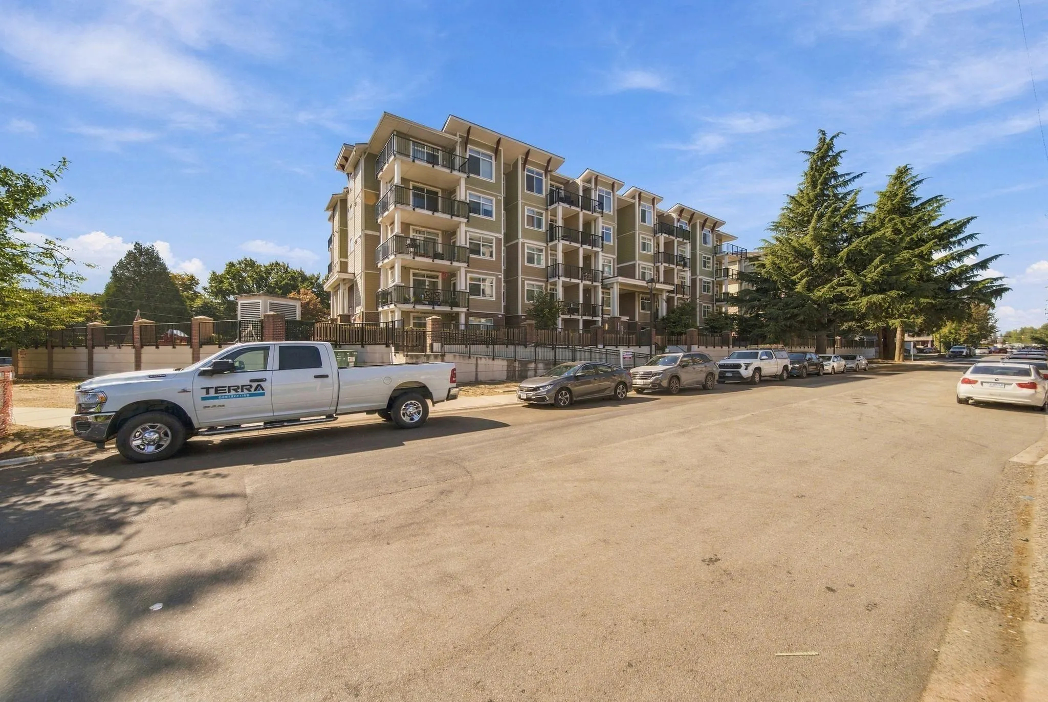 20696 Eastleigh Crescent #517