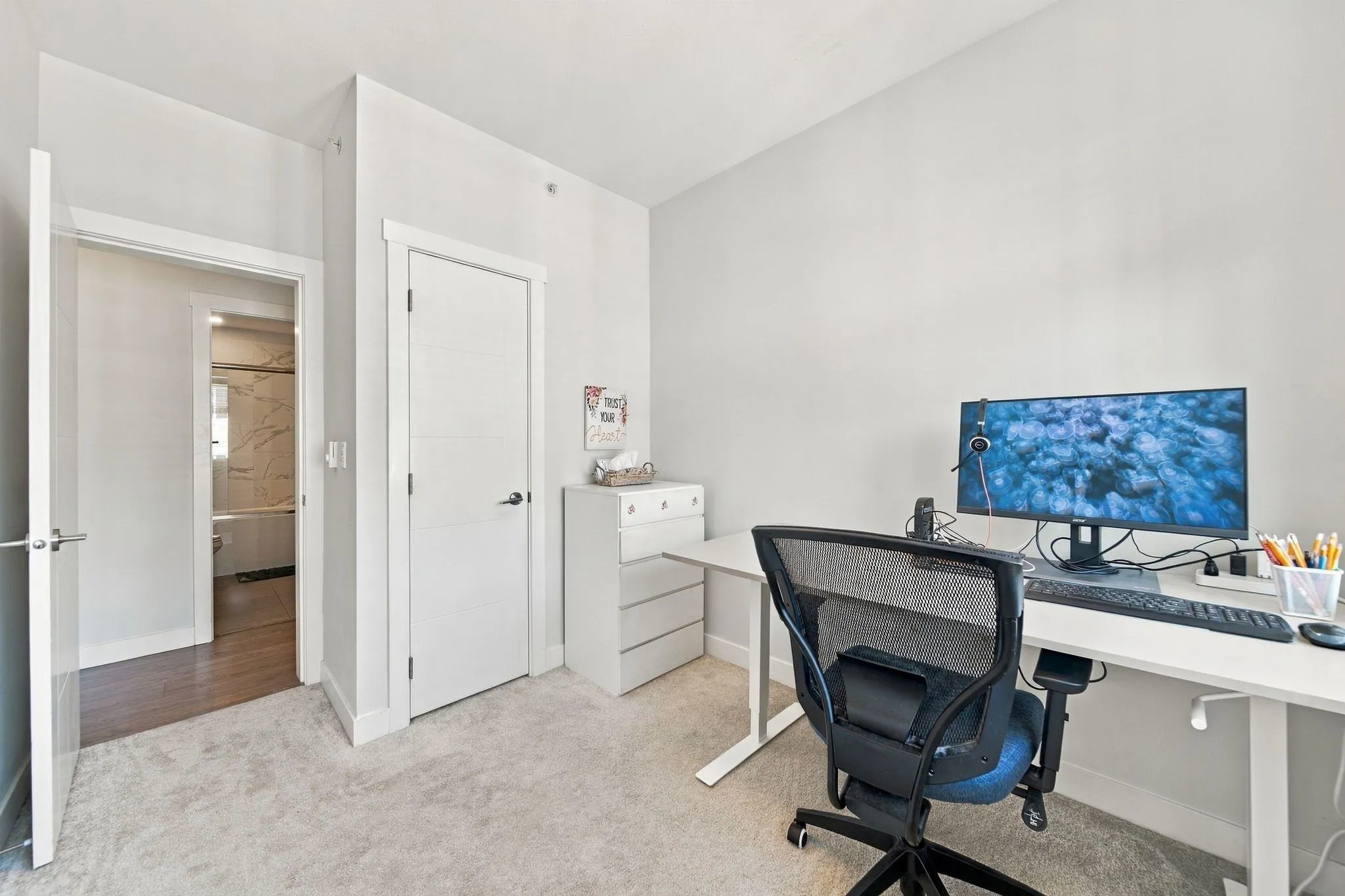 20696 Eastleigh Crescent #517