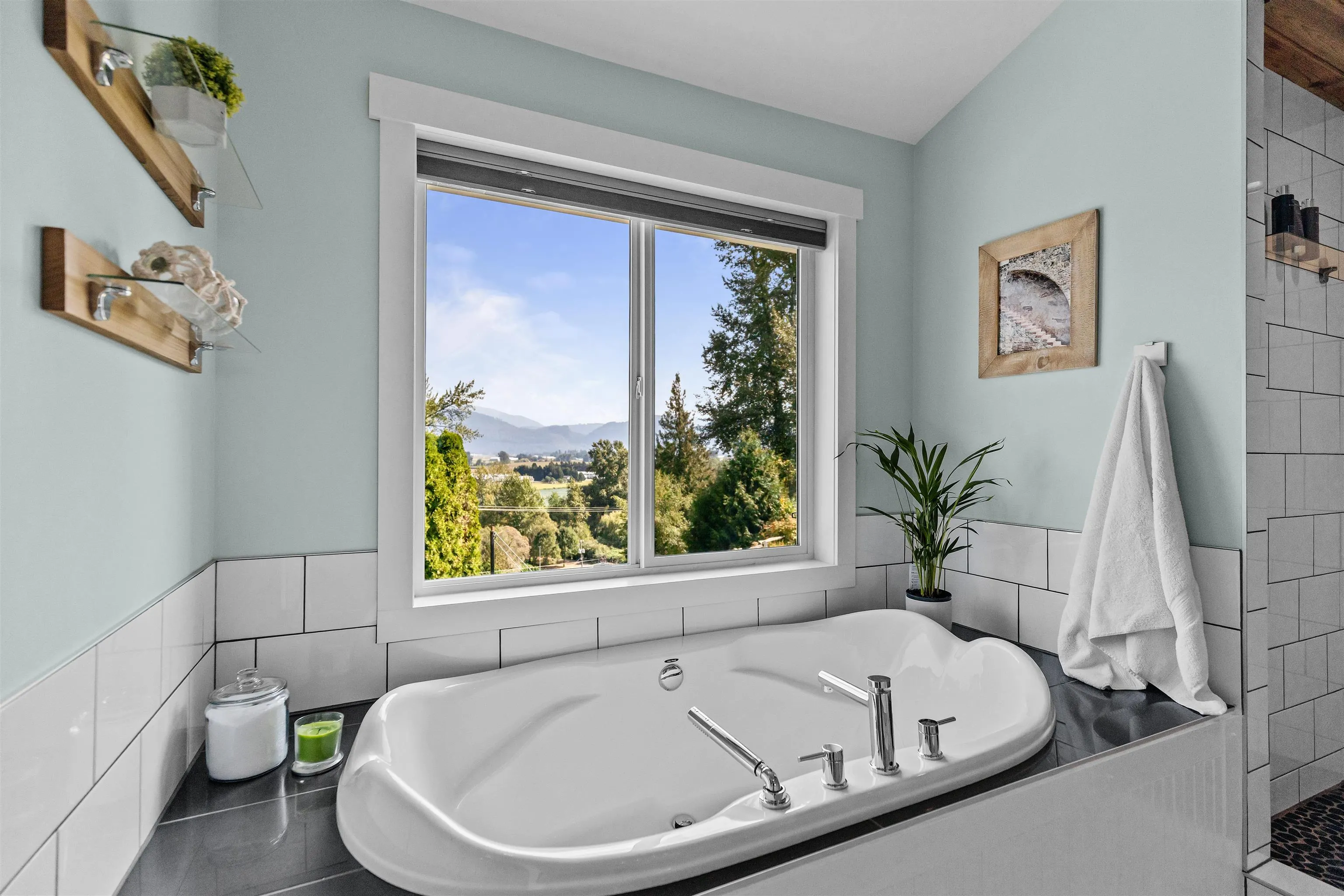 36148 Dawn Crescent