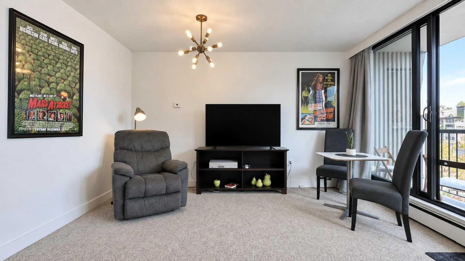 1330 Harwood Street #1103