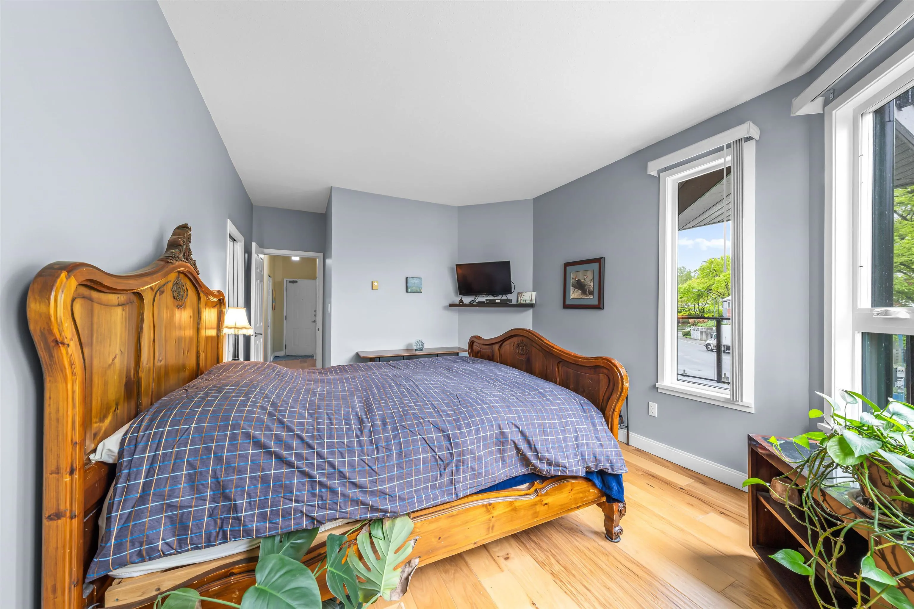 1150 Quayside Drive #204