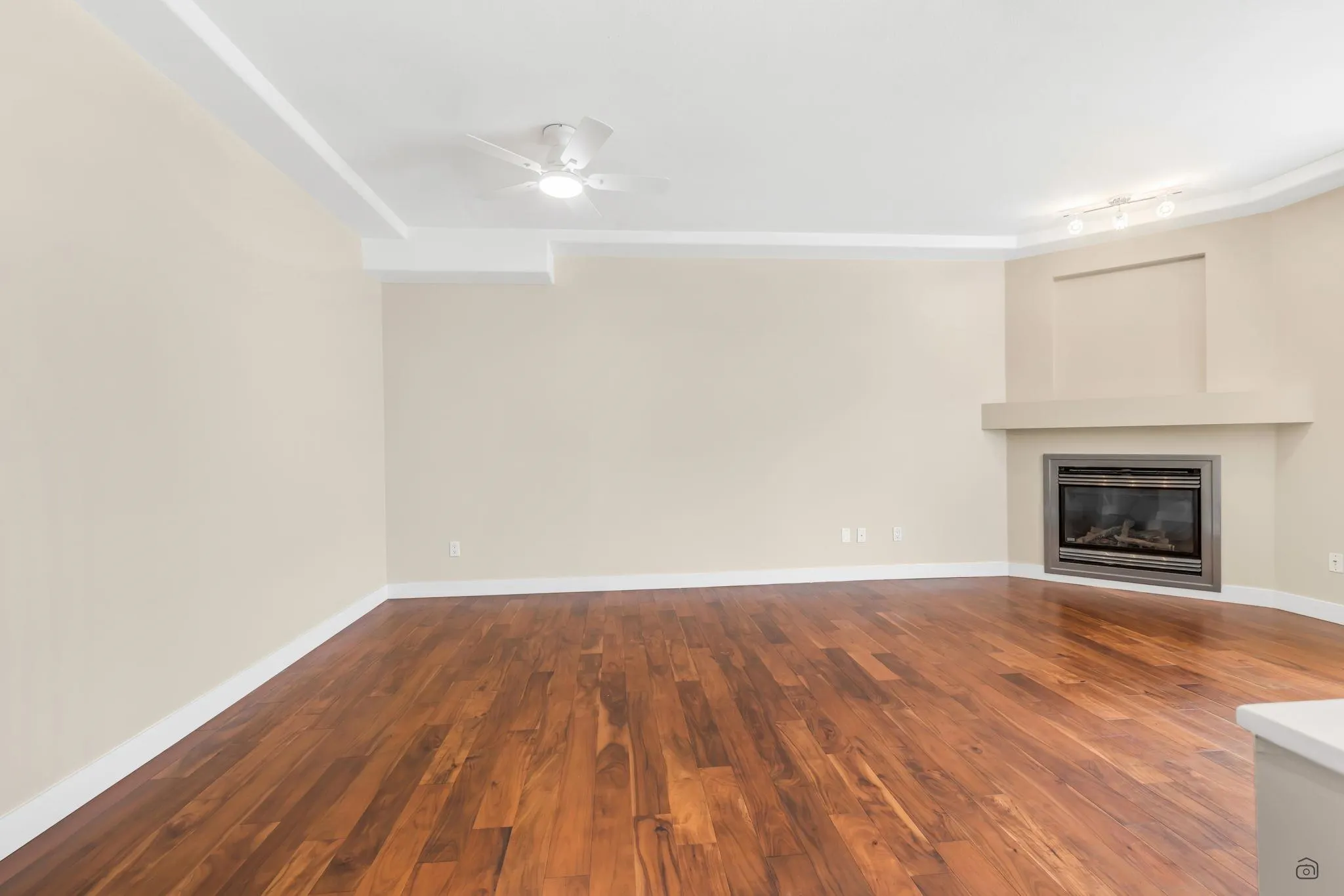 16760 61 Avenue #25