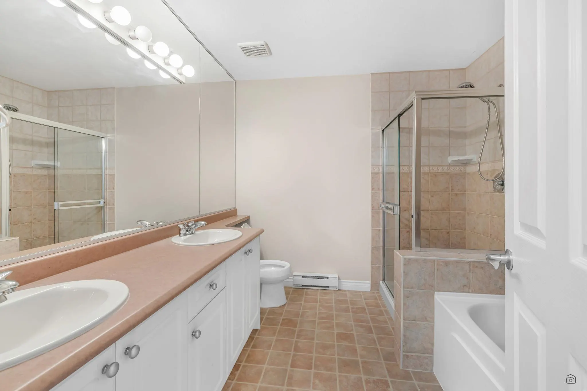 16760 61 Avenue #25