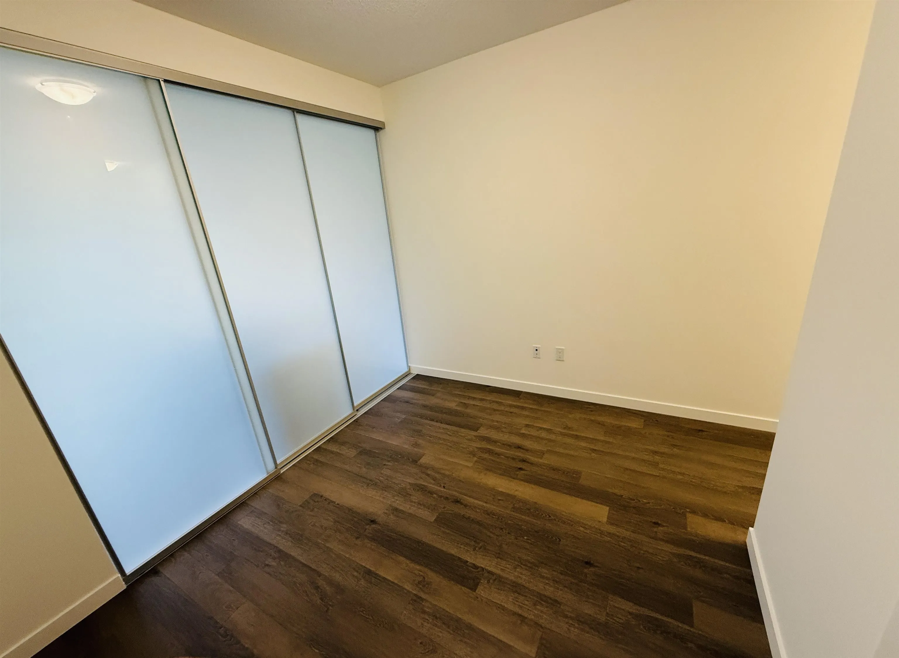 8509 158 Street #2nd floor