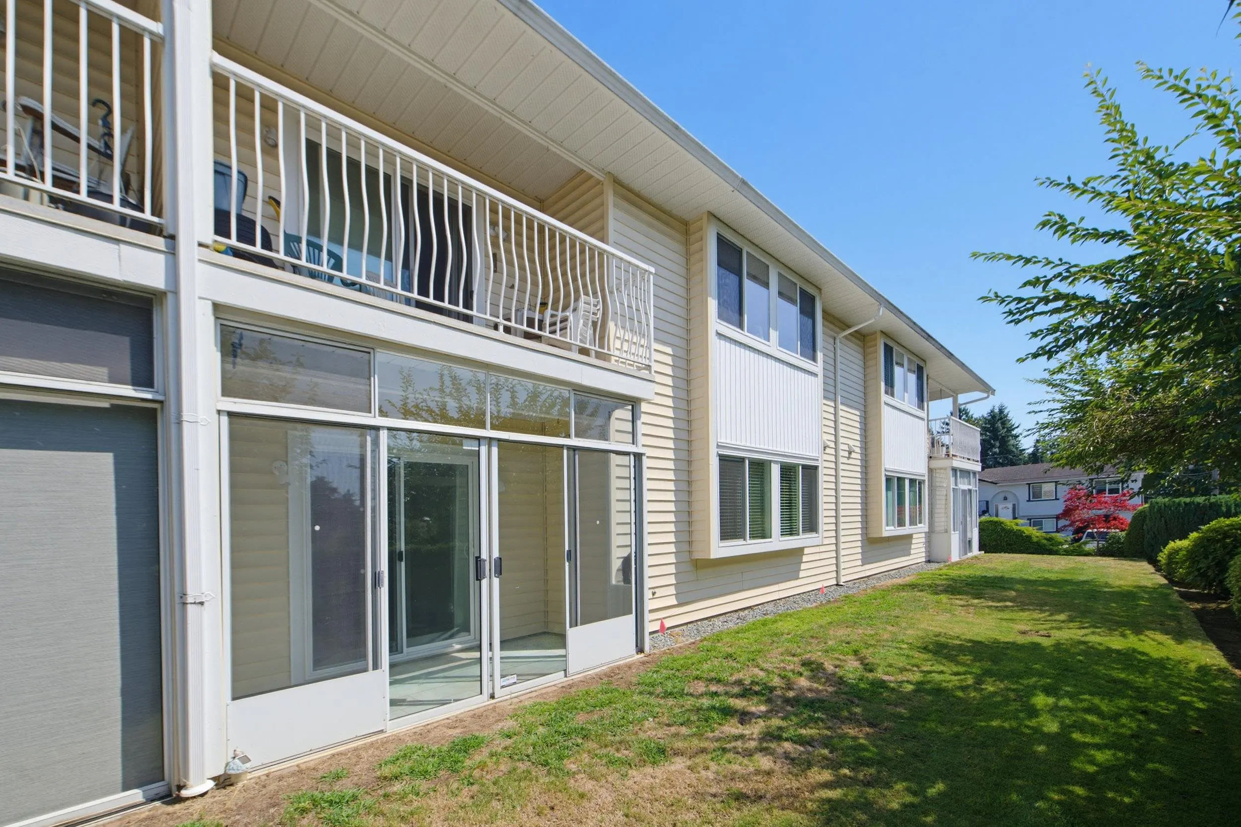 7525 Martin Place #33