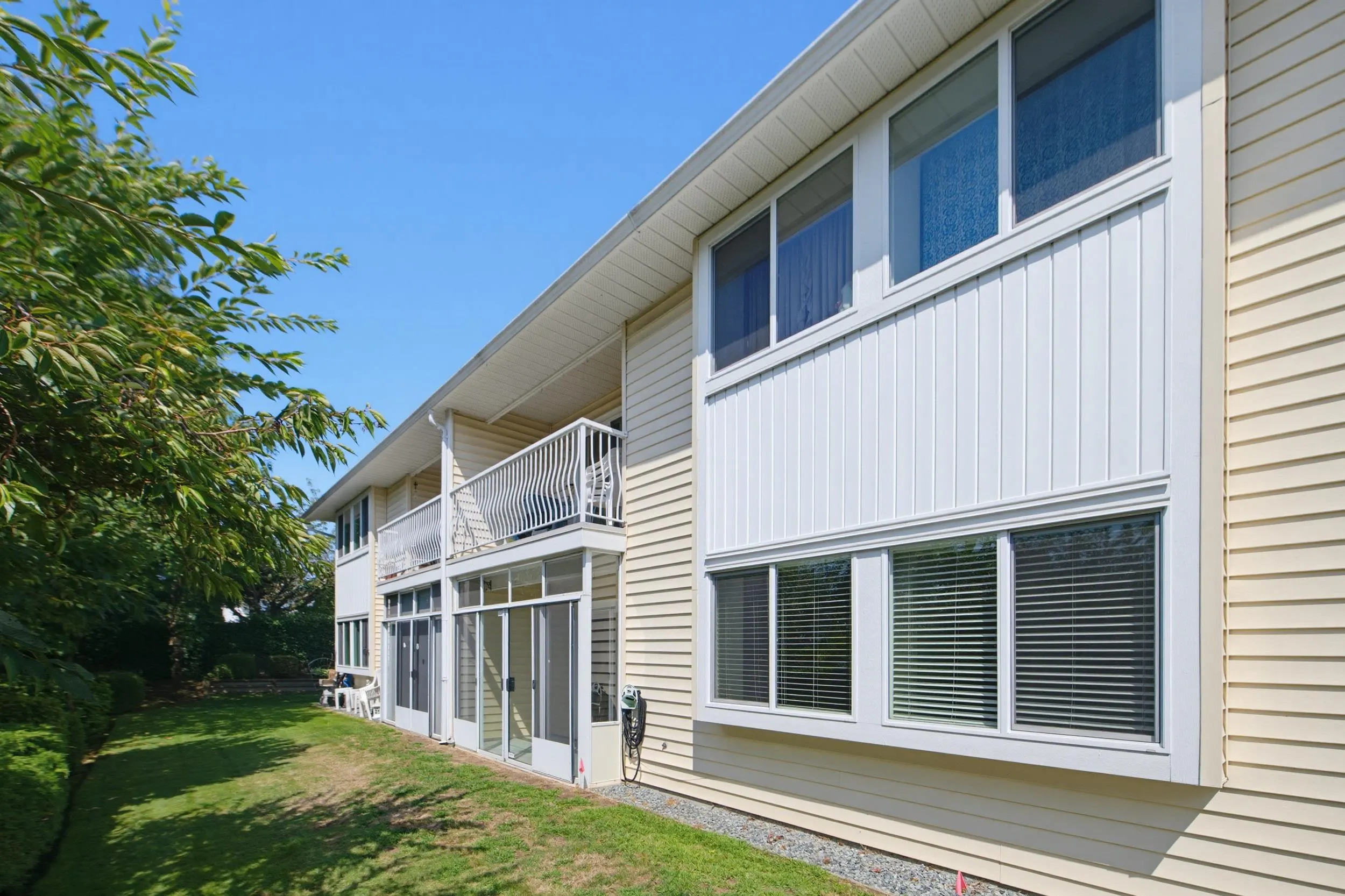 7525 Martin Place #33