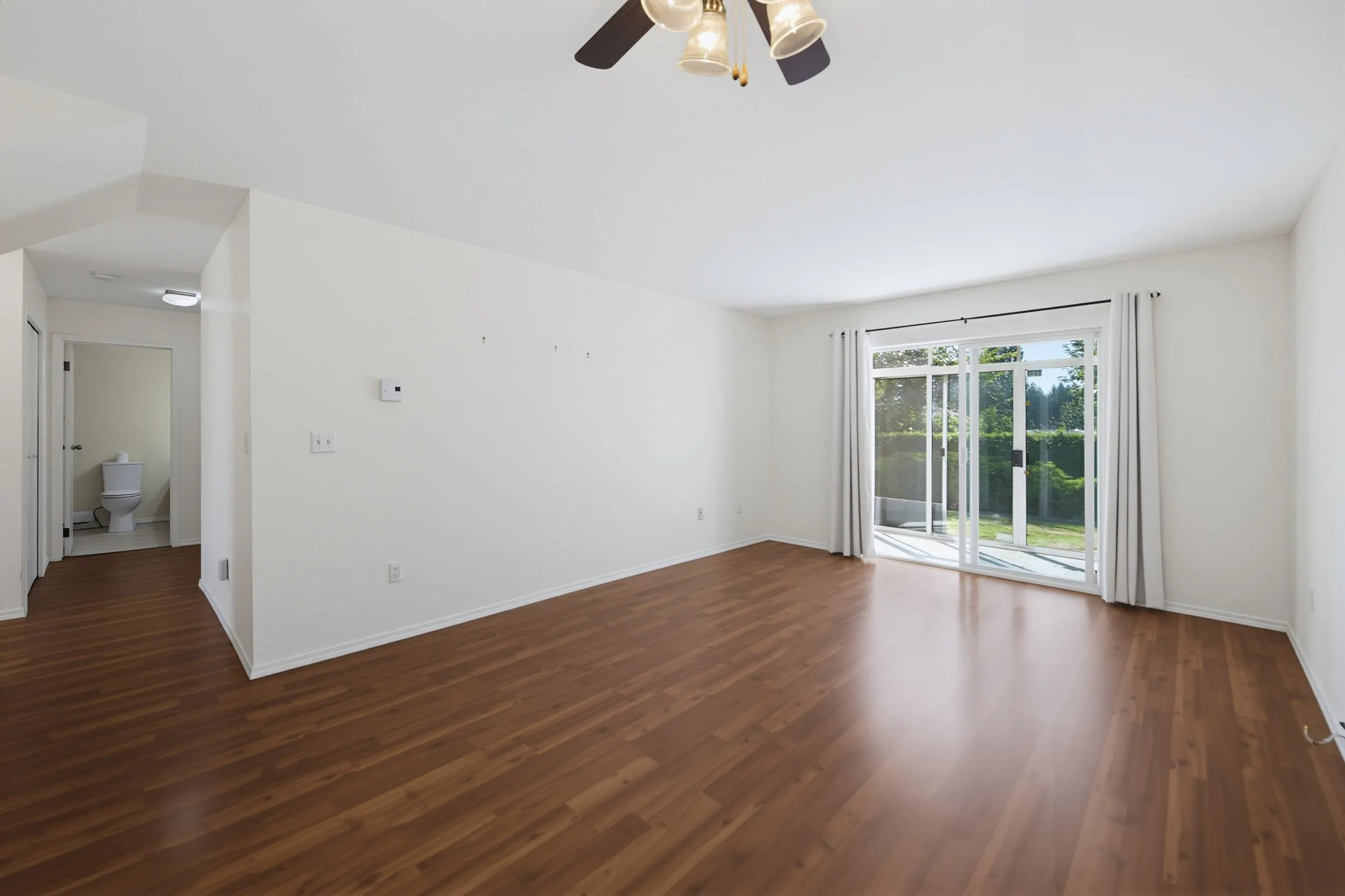 7525 Martin Place #33