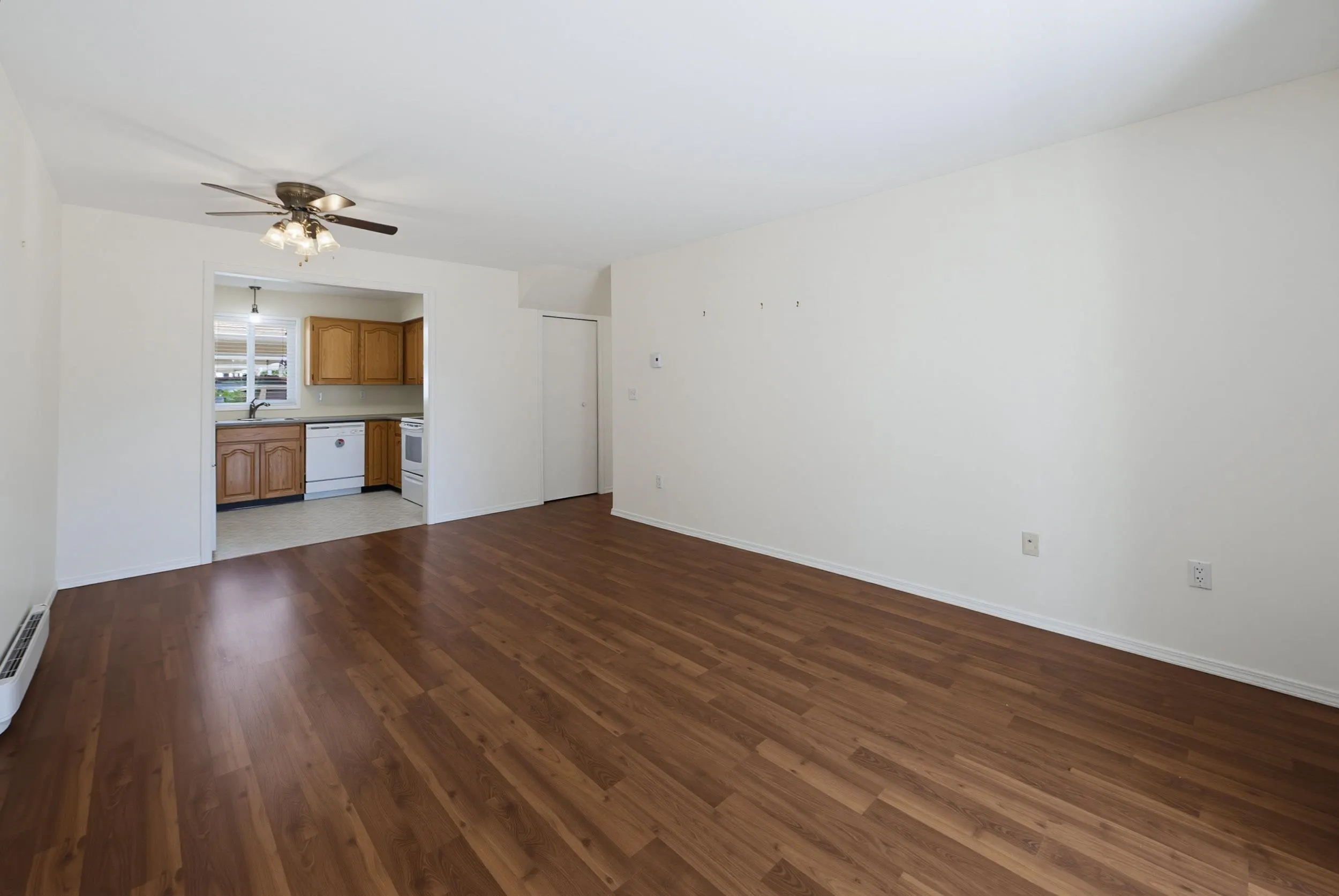 7525 Martin Place #33