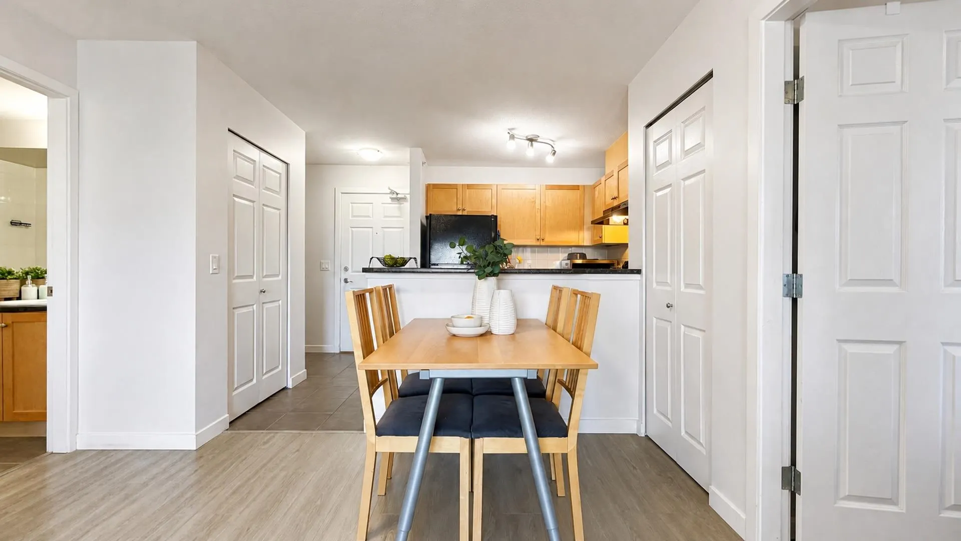 240 Sherbrooke Street #3411
