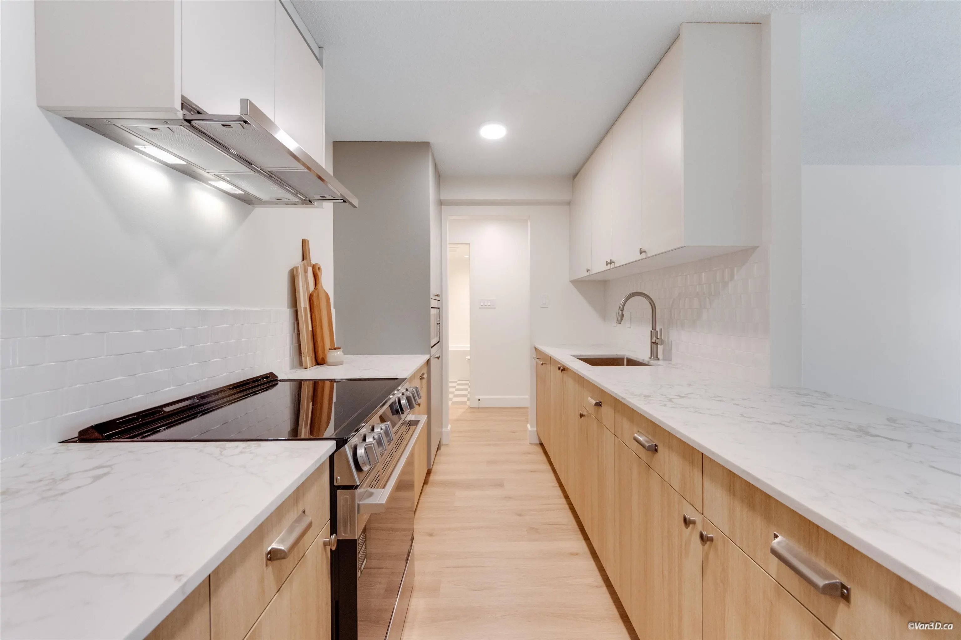 270 W 3rd Street #102