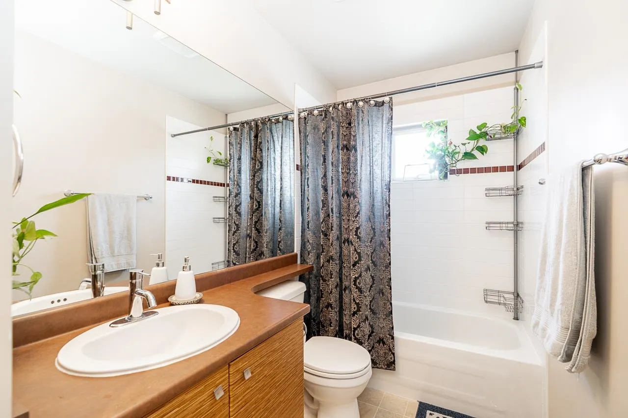 6033 168 Street #1