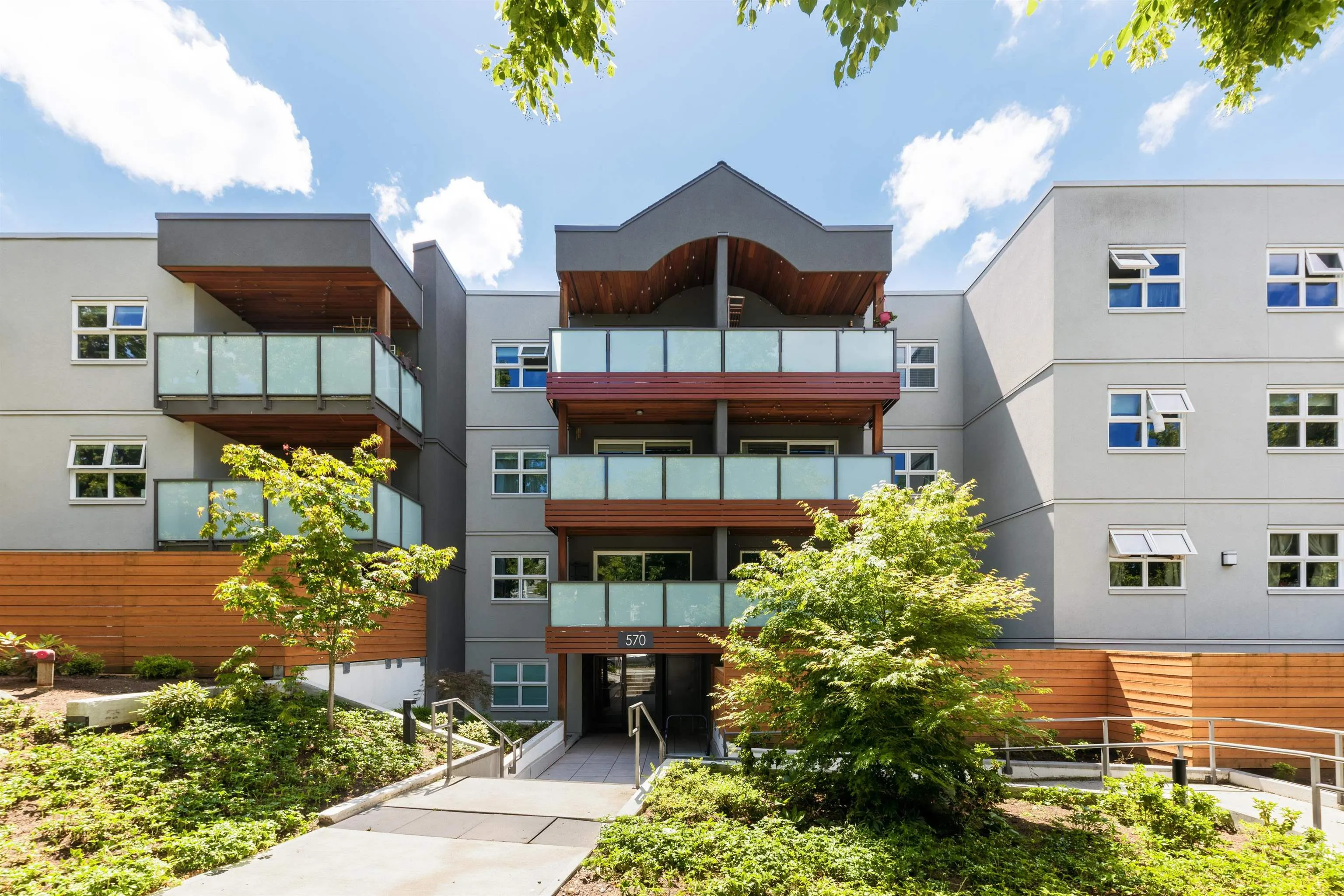570 E 8th Avenue #306
