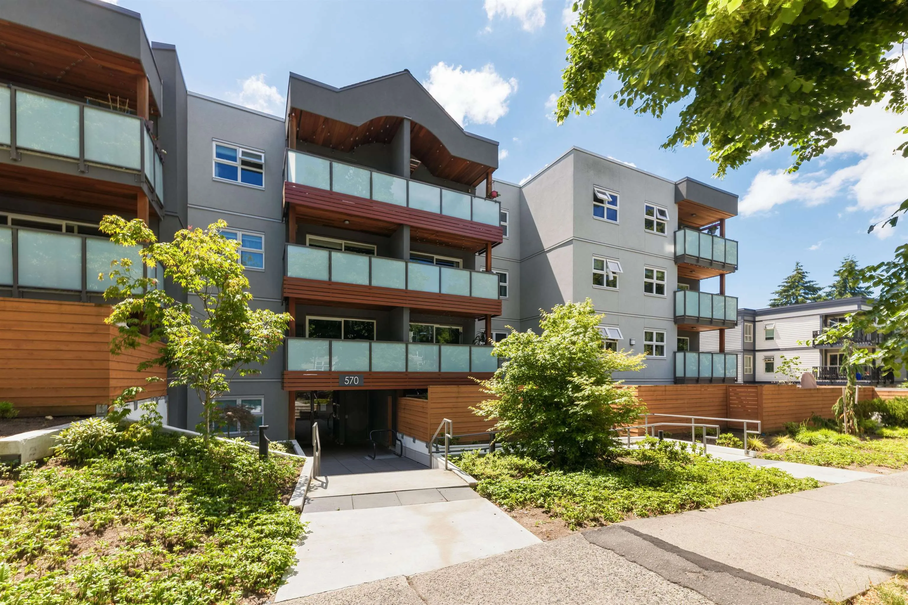 570 E 8th Avenue #306
