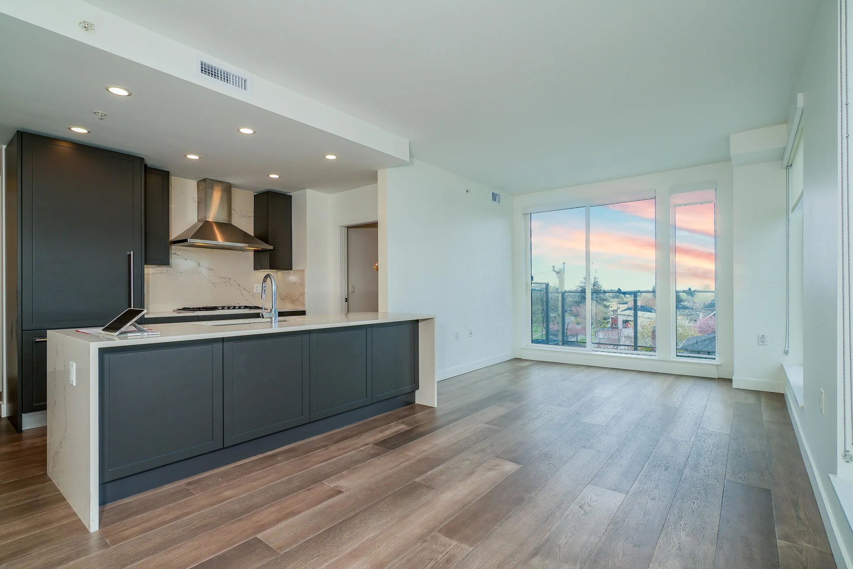 5733 Alberta Street #411