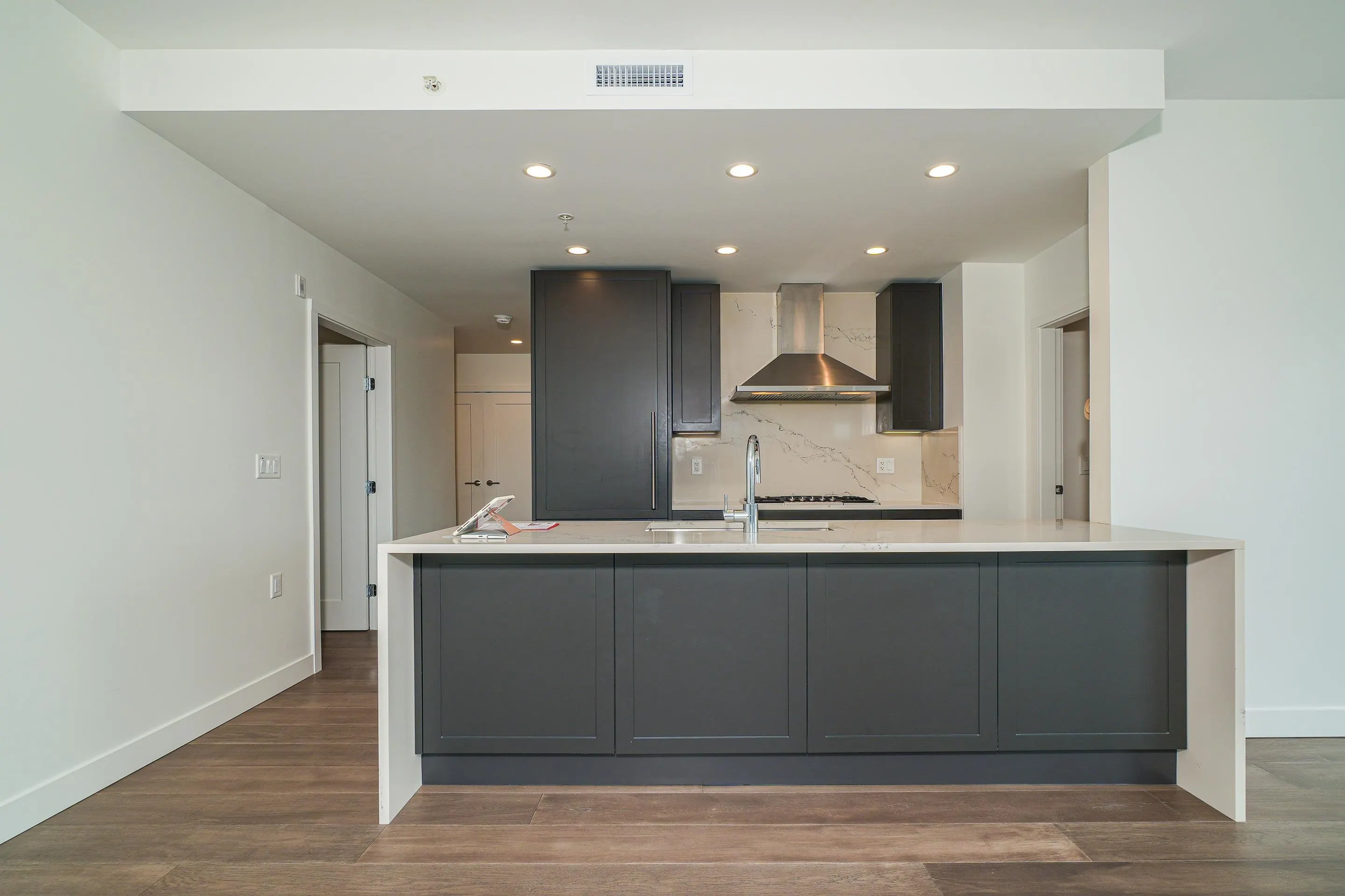5733 Alberta Street #411