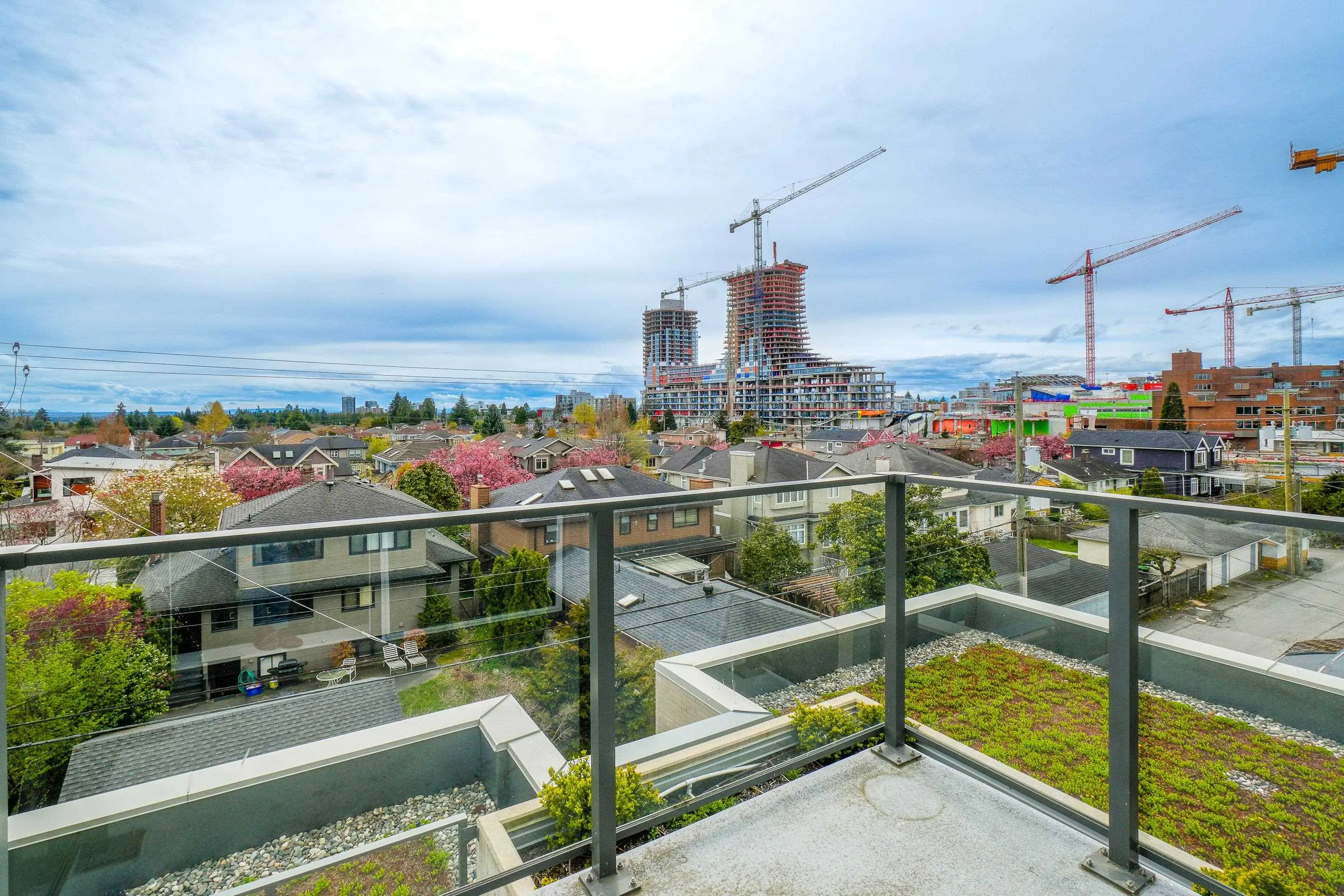 5733 Alberta Street #411