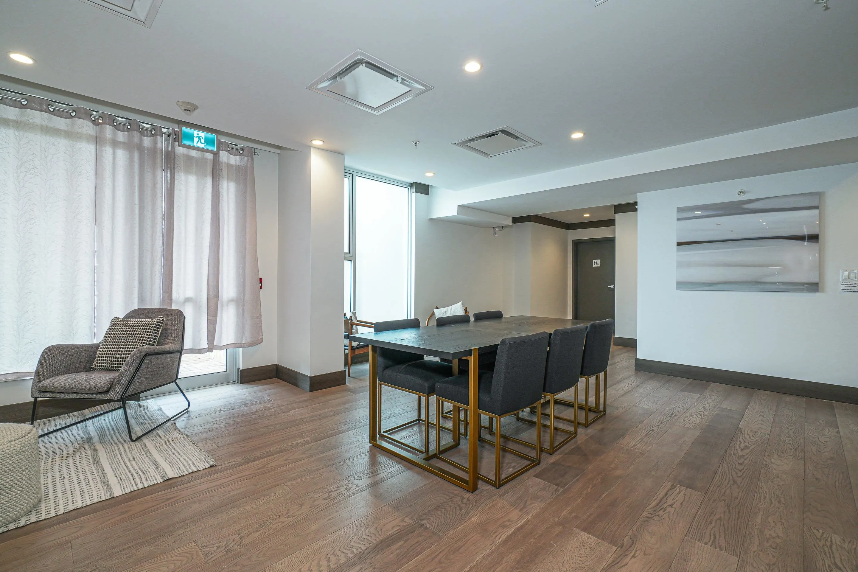 5733 Alberta Street #411