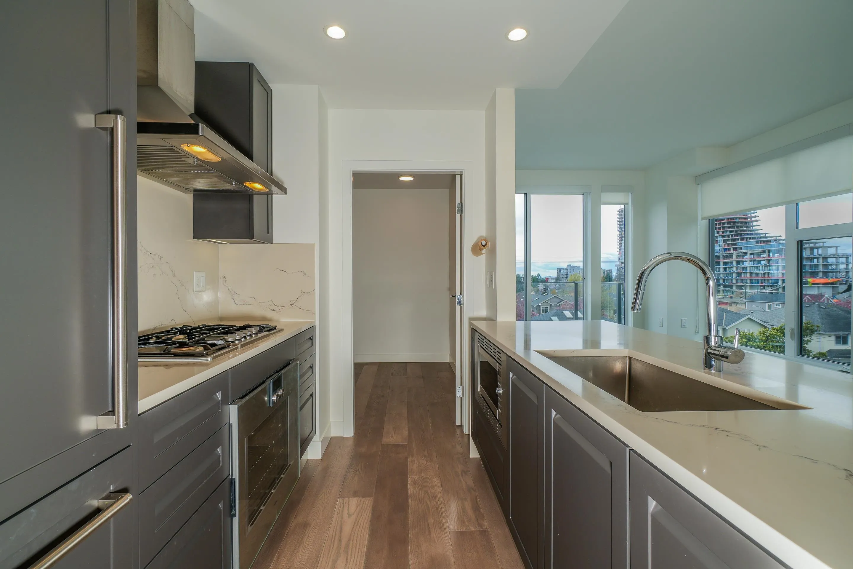 5733 Alberta Street #411