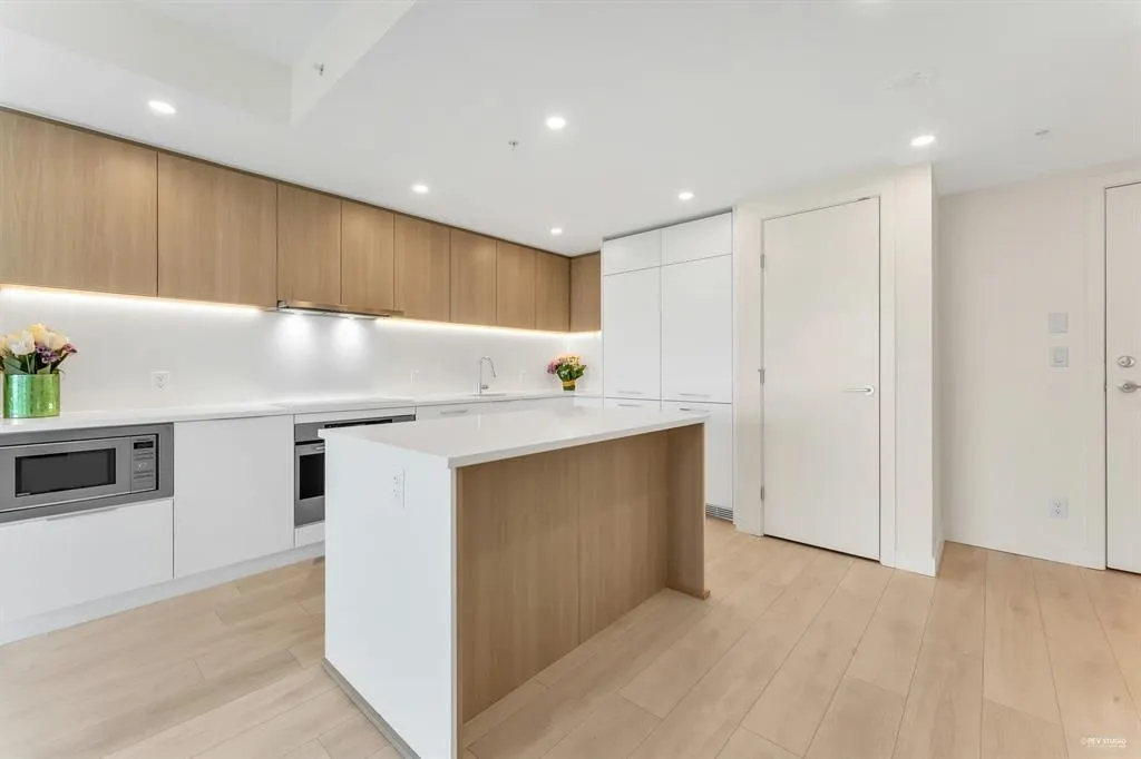 13318 104 Avenue #1902