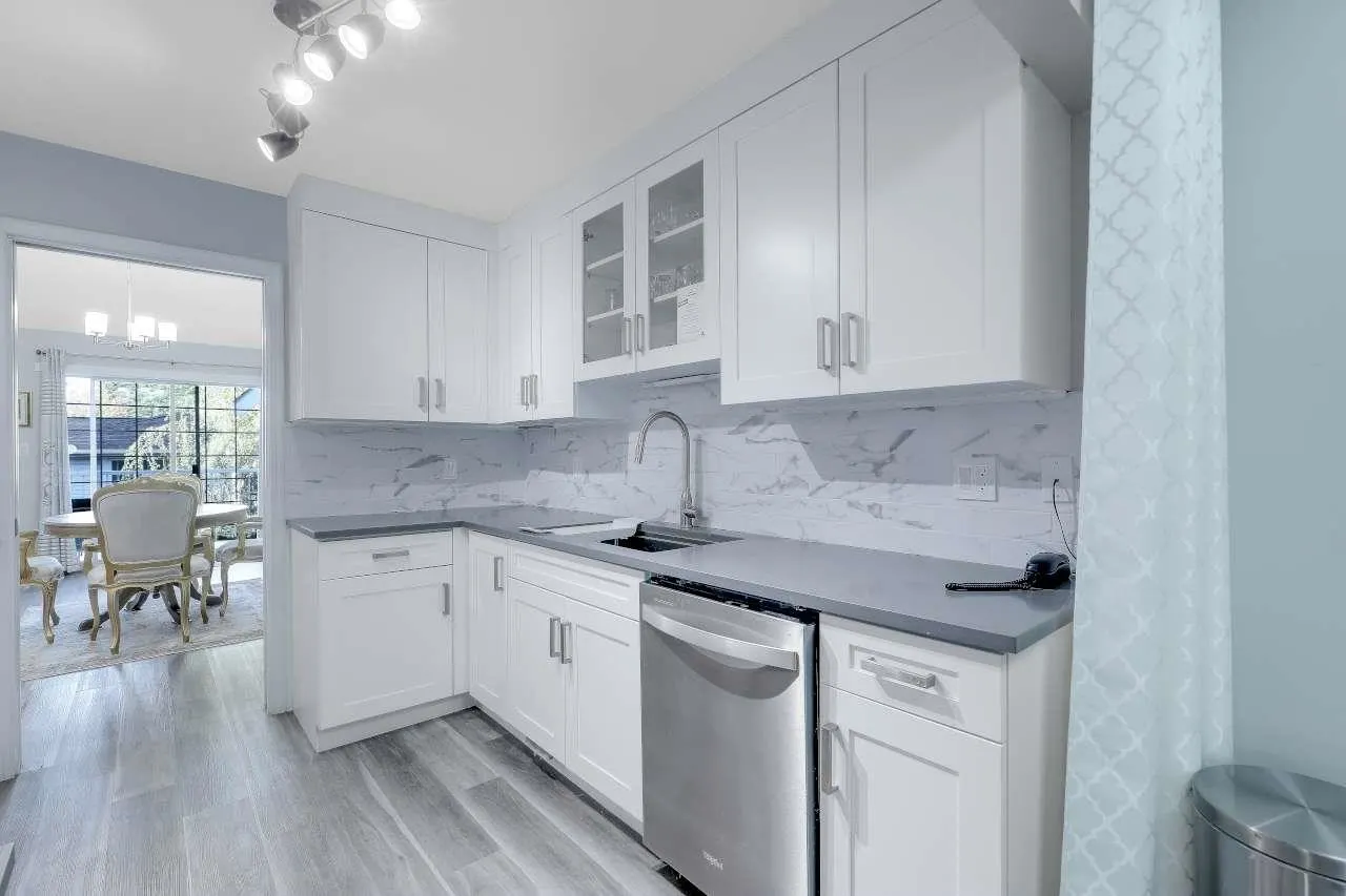 9109 154 Street #202