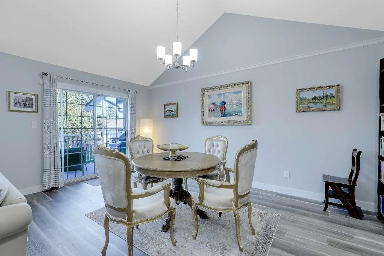9109 154 Street #202