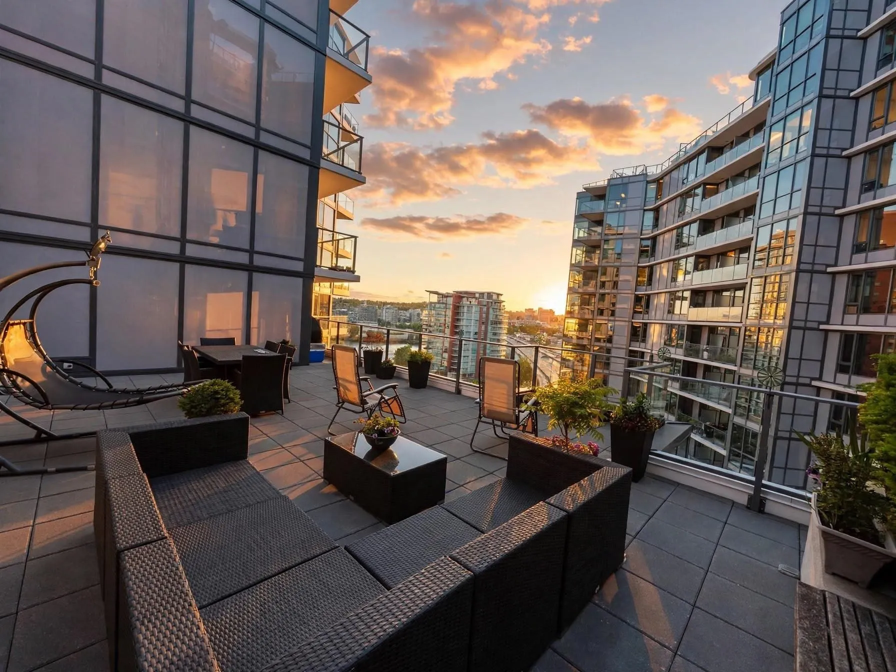 38 Smithe Street #1251