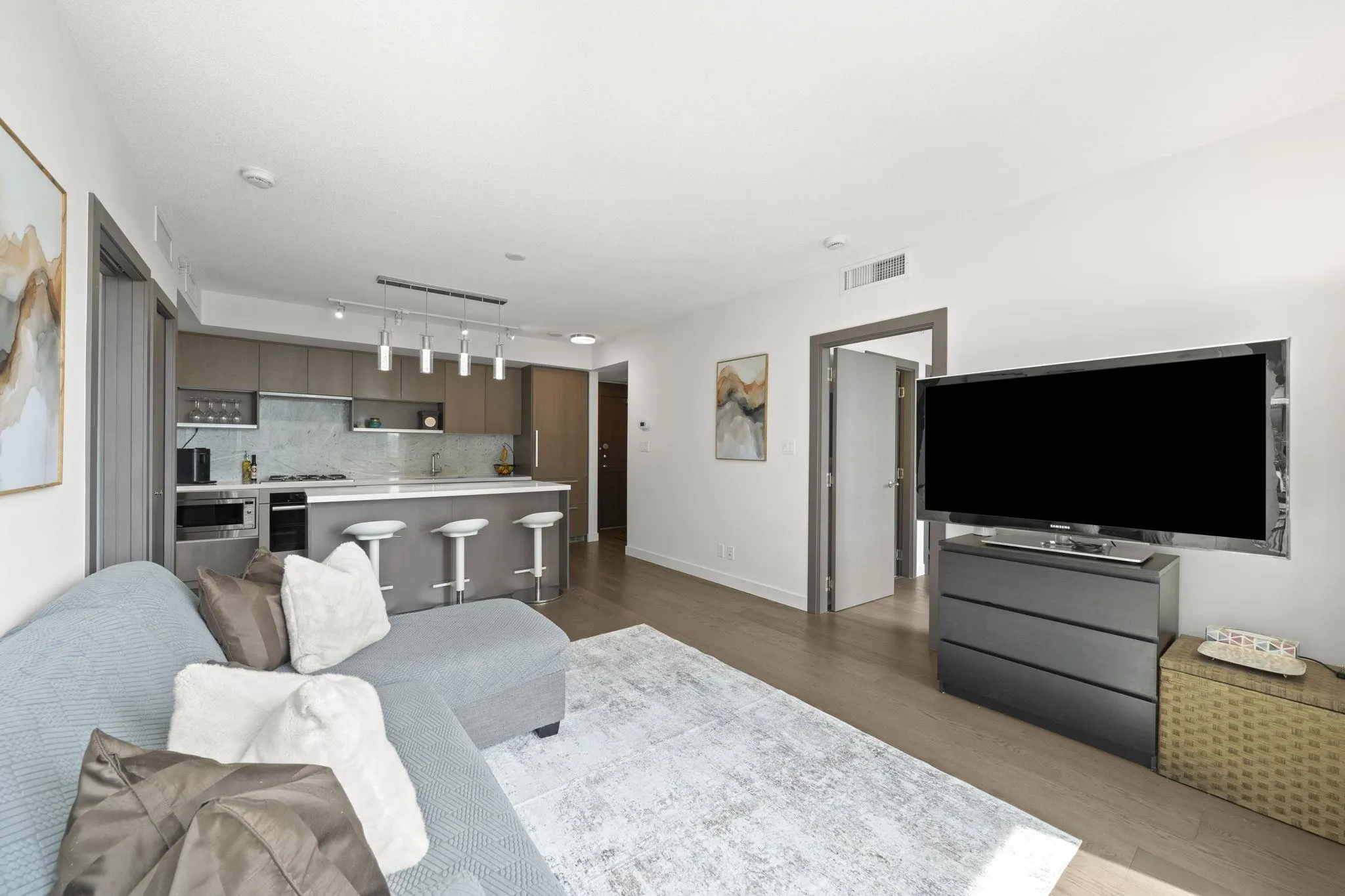 38 Smithe Street #1251